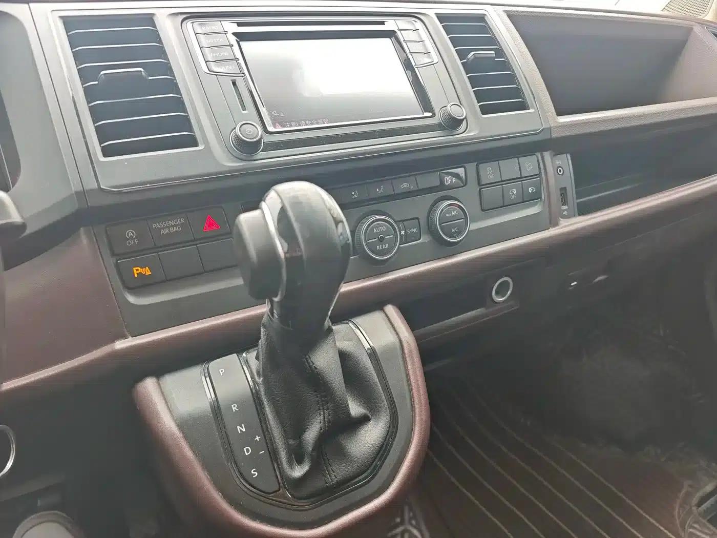 Caravelle 2018 2.0TSI 4WD Luxury 7-Seater — миниатюра 13