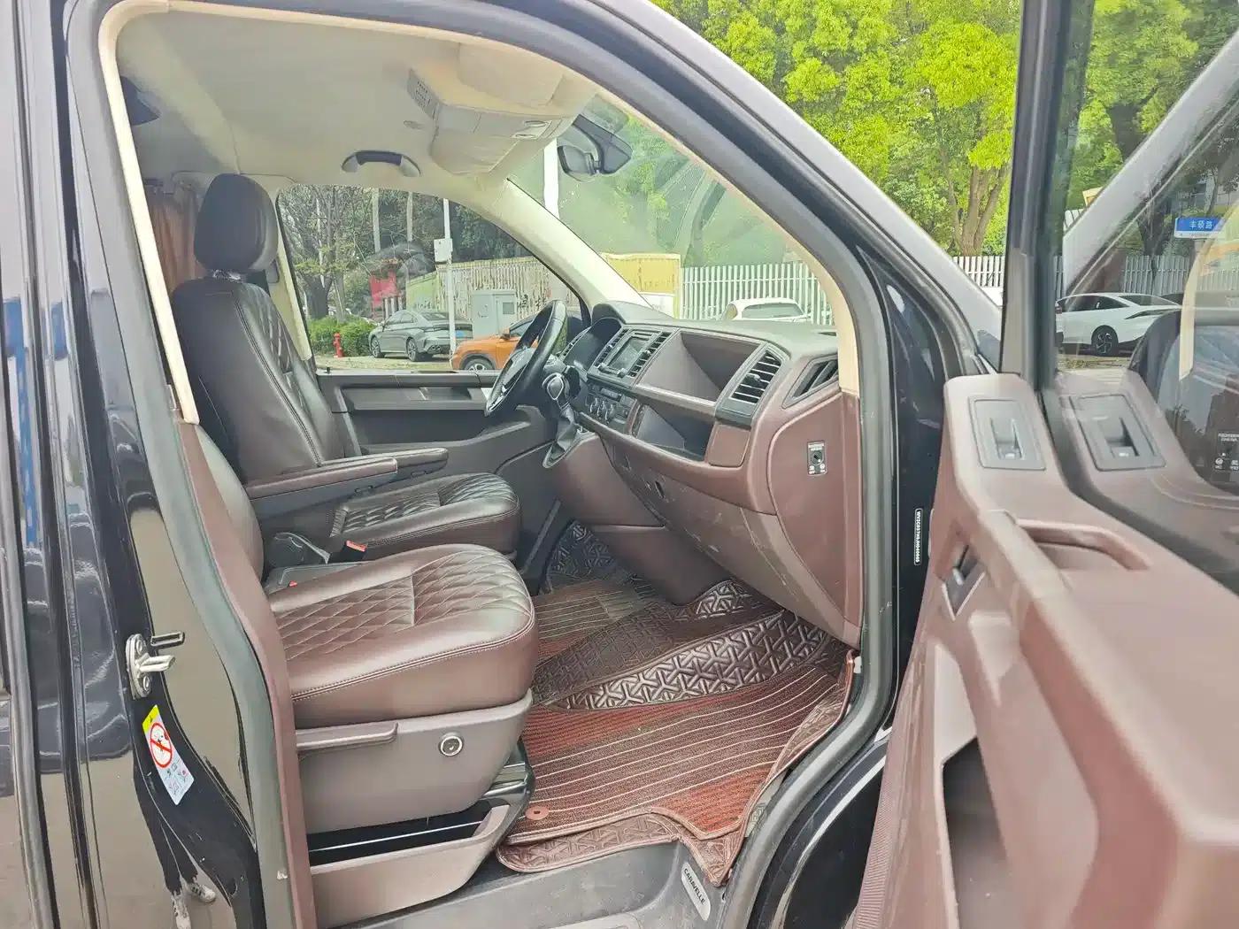 Caravelle 2018 2.0TSI 4WD Luxury 7-Seater — миниатюра 8