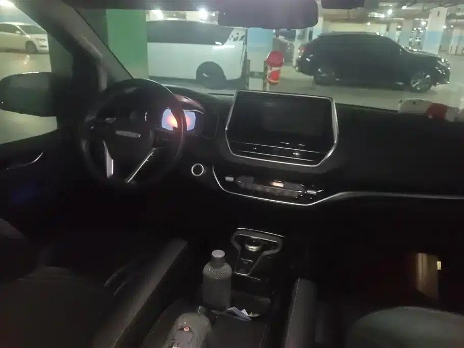 Maxus G20 2021 Facelift PLUS 2.0T Gasoline Automatic Luxury Edition — миниатюра 12