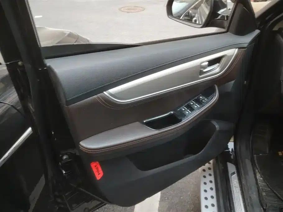 Jingyi X5 2017 1.6L CVT Premium Edition — миниатюра 7