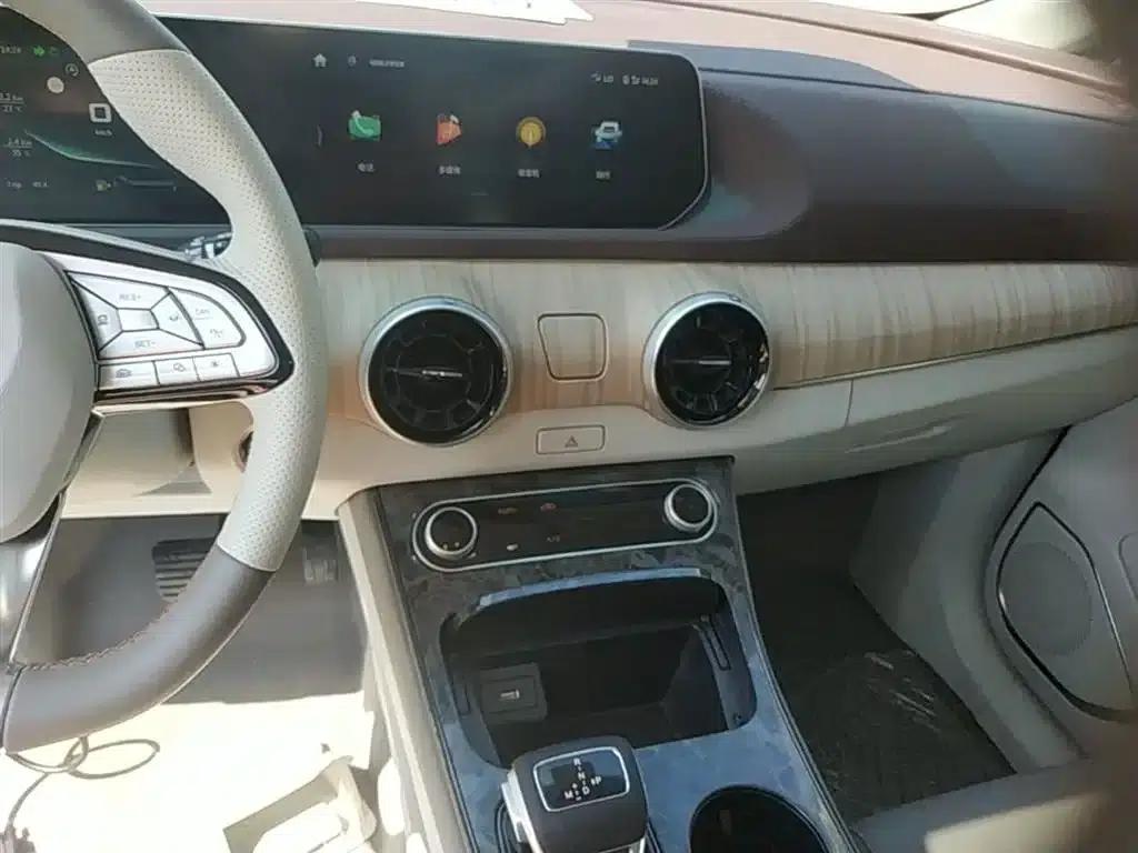 Fengxing Yacht 2022 1.5T DCT Wave Chaser Edition — миниатюра 13