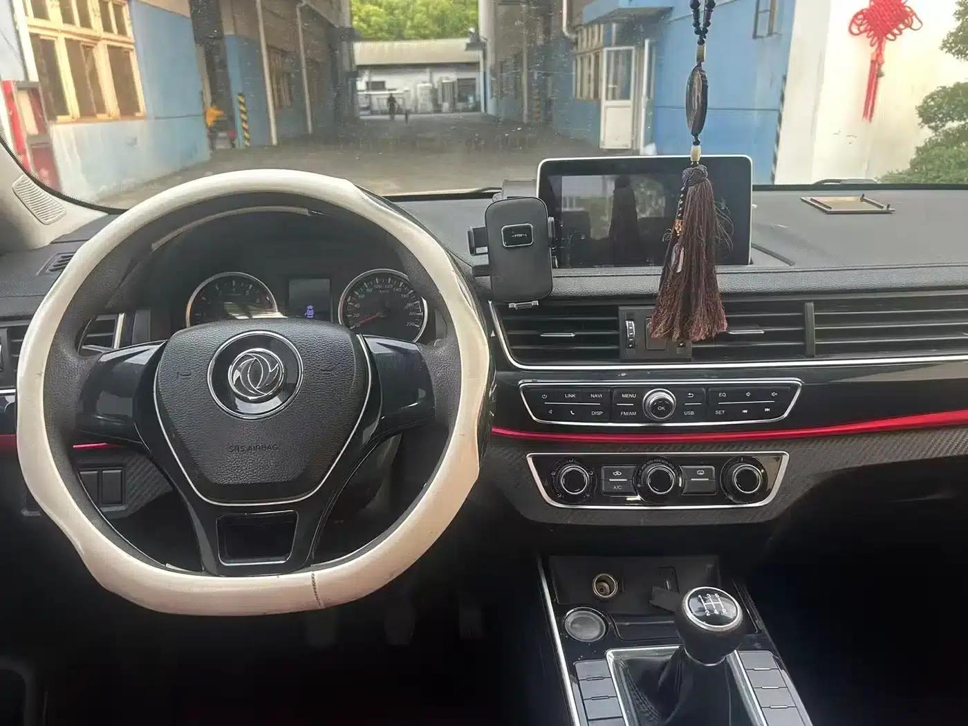 Fengxing T5 2020 1.6L Manual Comfort Model (China VI Emission Standard) — миниатюра 6