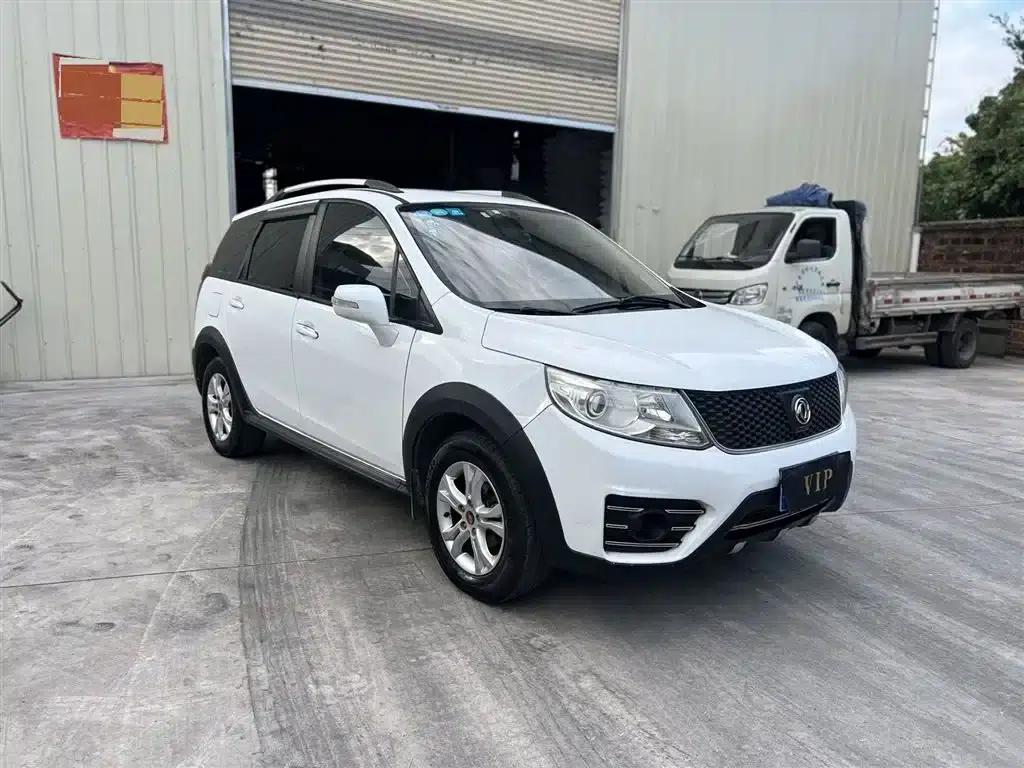 Jingyi X3 2015 1.5L Comfort Model — миниатюра 3