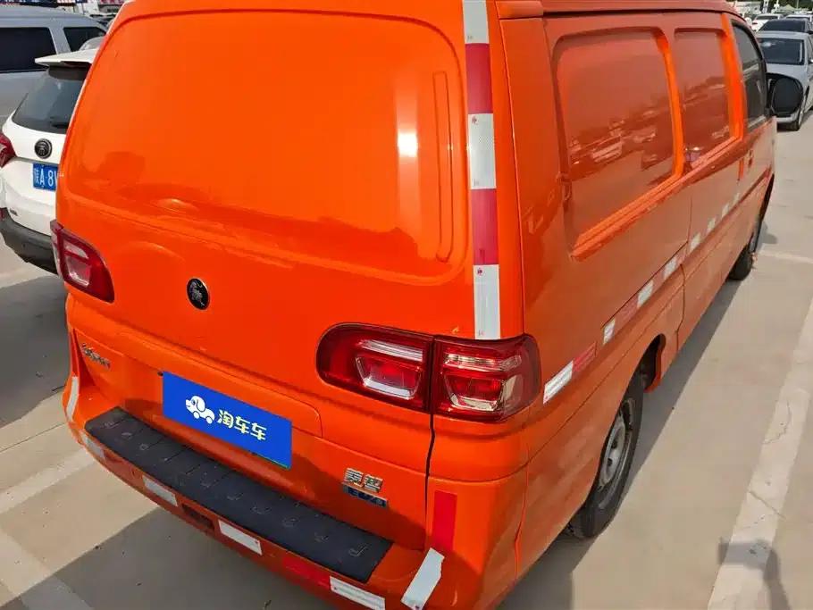 Lingzhi New Energy 2023 Classic Van (2-seater) — миниатюра 3