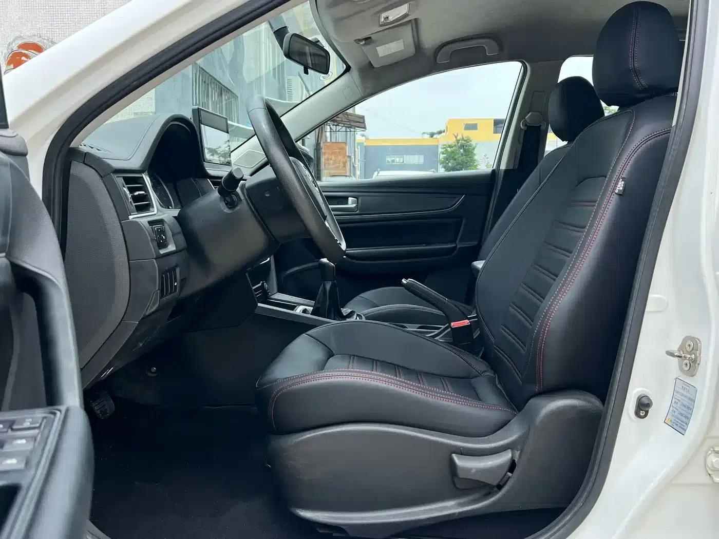 Jingyi S50 2020 1.6L Manual Deluxe Edition — миниатюра 4