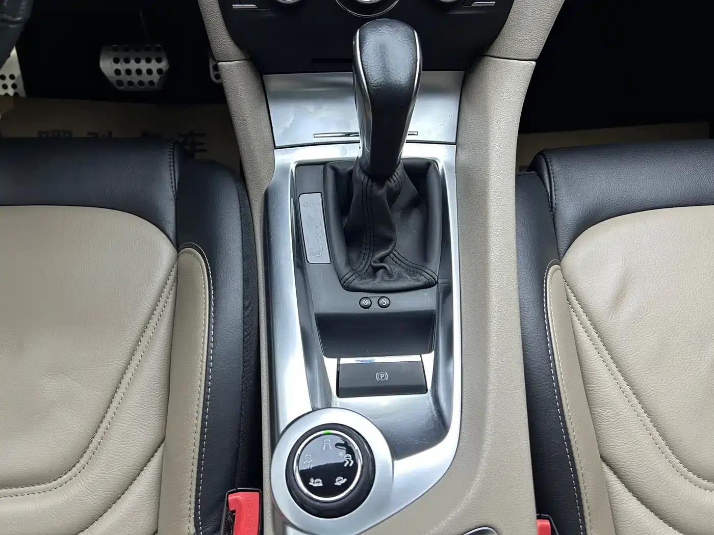 DS 6 2014 1.6T Luxury Edition THP200 — миниатюра 12