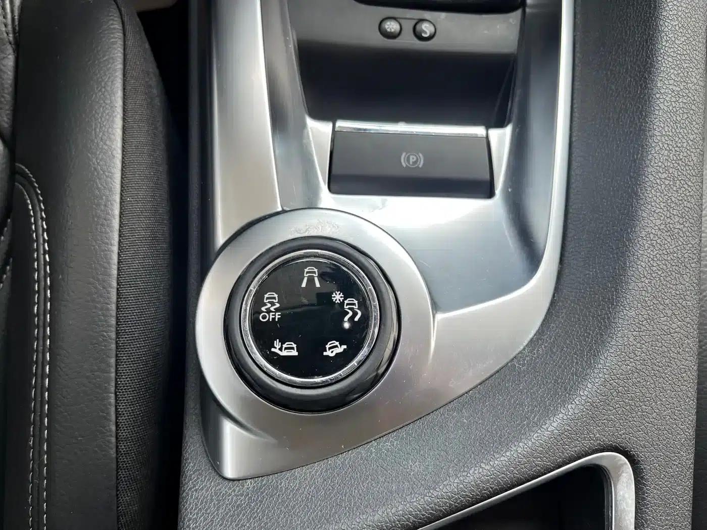 DS 6 2016 1.6T Luxury Edition THP160 — миниатюра 11