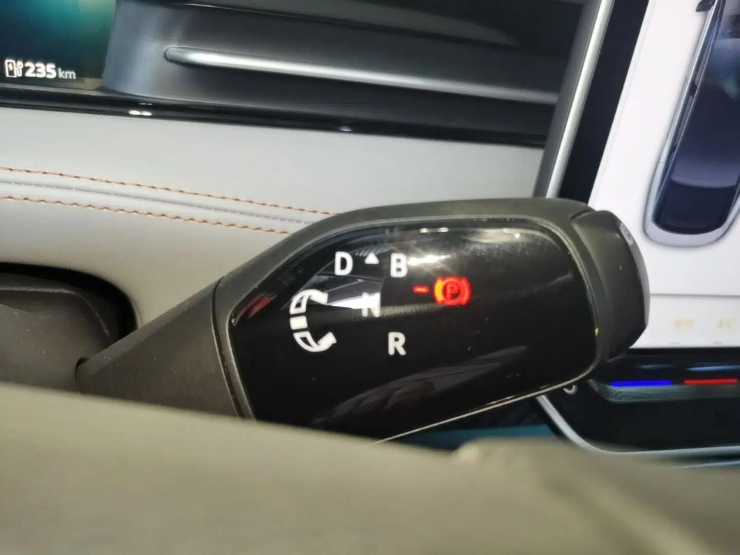 Volkswagen ID.7 VIZZION 2024 AIR model — миниатюра 17