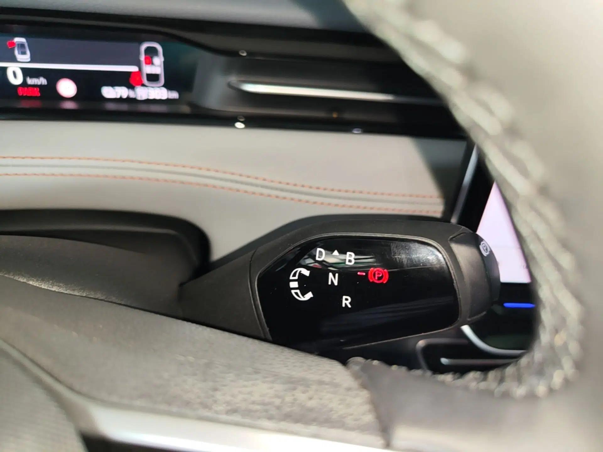 Volkswagen ID.7 VIZZION 2024 AIR model — миниатюра 17