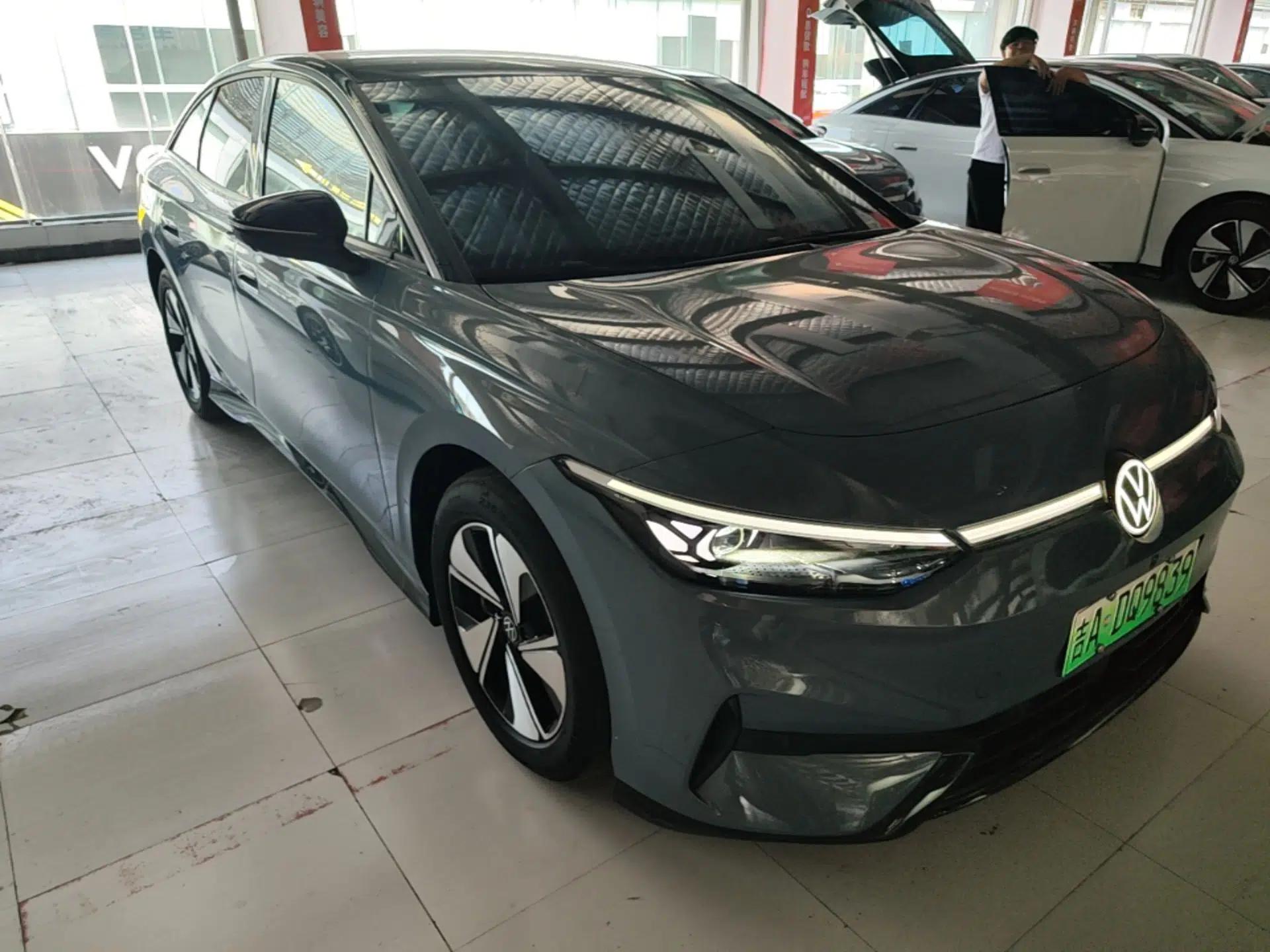 Volkswagen ID.7 VIZZION 2024 AIR model — миниатюра 3