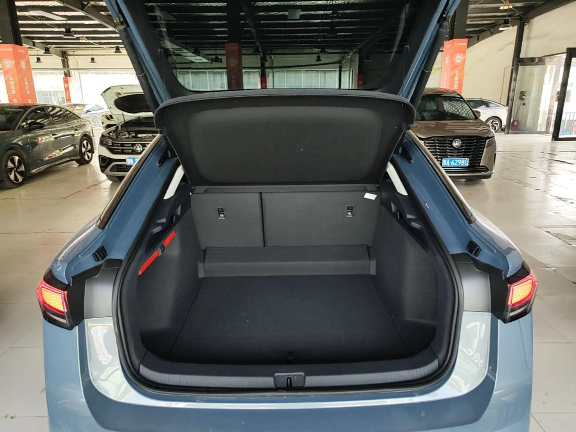 Volkswagen ID.7 VIZZION 2024 AIR model — миниатюра 22