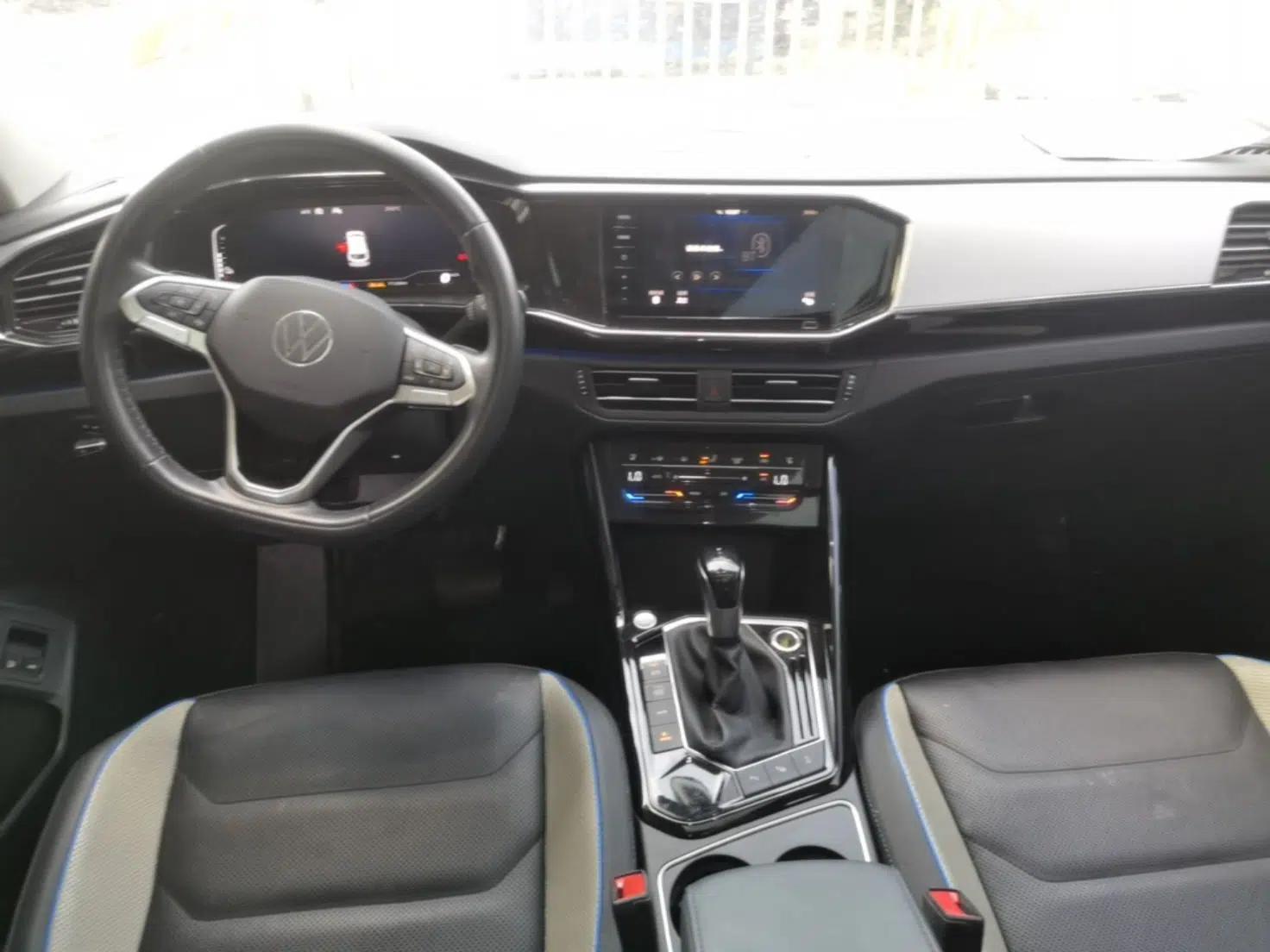 Volkswagen Tayron GTE Plug-in Hybrid 2020 1.4T Luxury Model — миниатюра 13