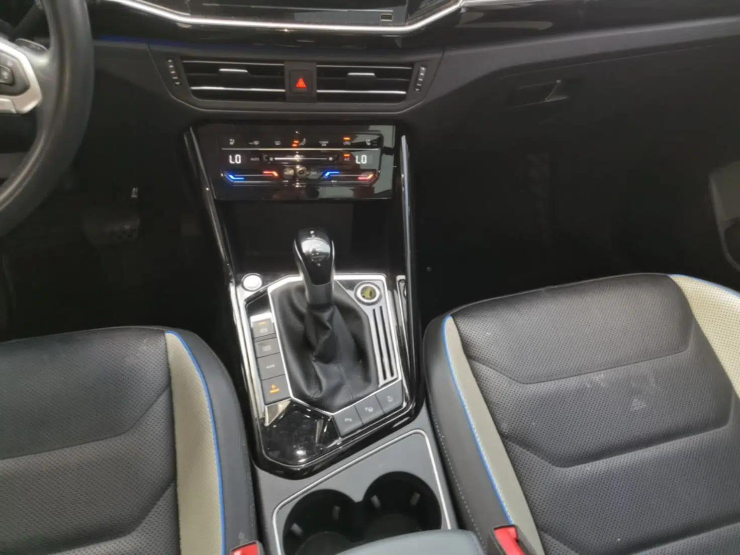 Volkswagen Tayron GTE Plug-in Hybrid 2020 1.4T Luxury Model — миниатюра 17