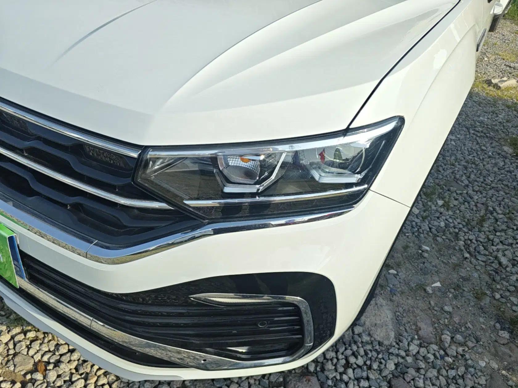Volkswagen Tayron X 2020 330TSI Two-Wheel Drive Luxury Smart Connectivity Version — миниатюра 9