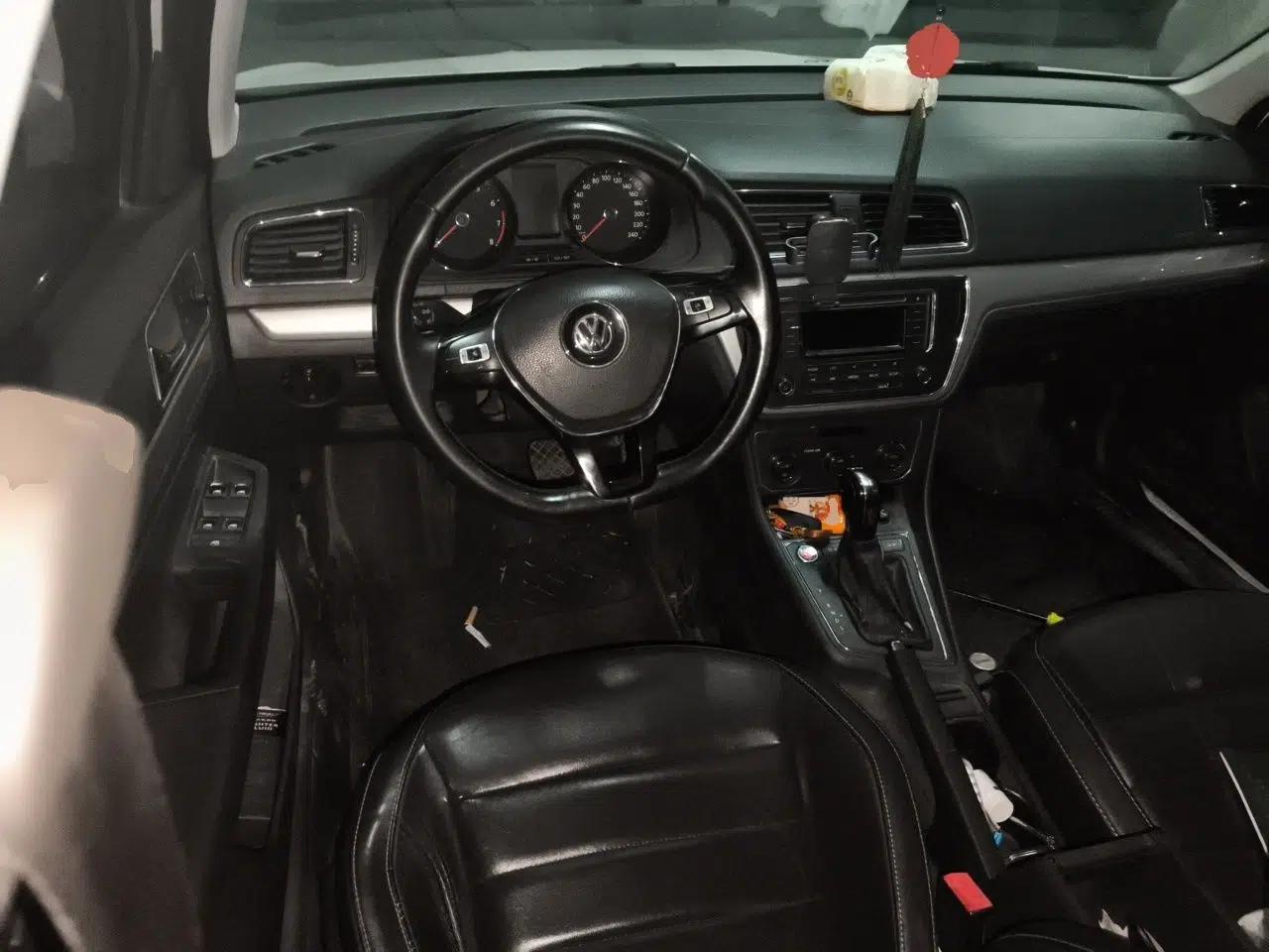 Volkswagen Gran Lavida 2017 230TSI DSG Comfort Edition — миниатюра 11