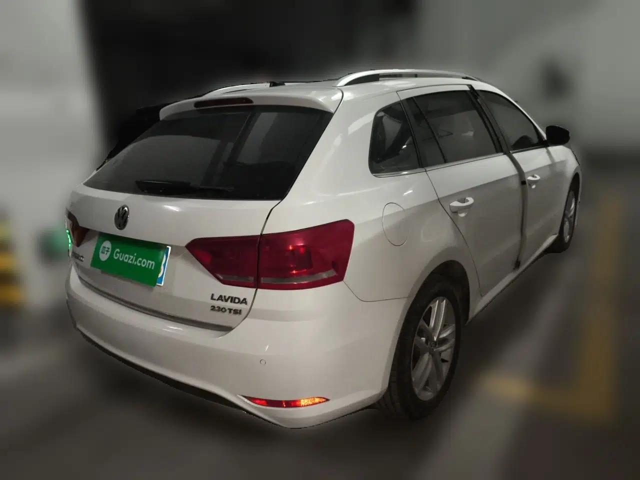 Volkswagen Gran Lavida 2017 230TSI DSG Comfort Edition — миниатюра 6