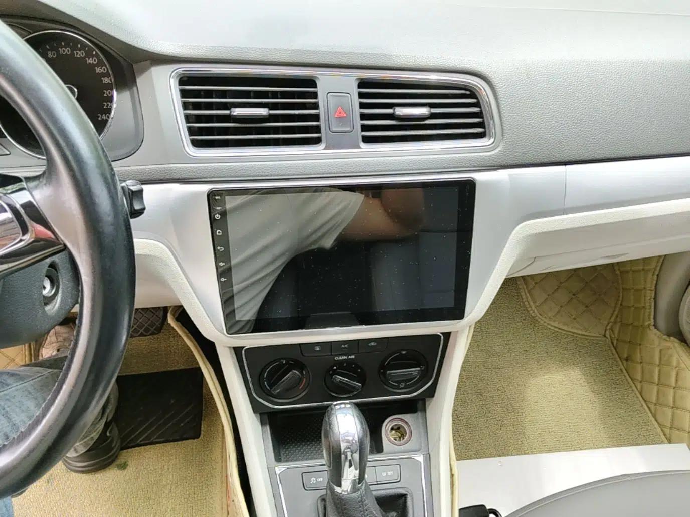 Volkswagen Gran Lavida 2015 230TSI DSG Comfort Edition — миниатюра 16