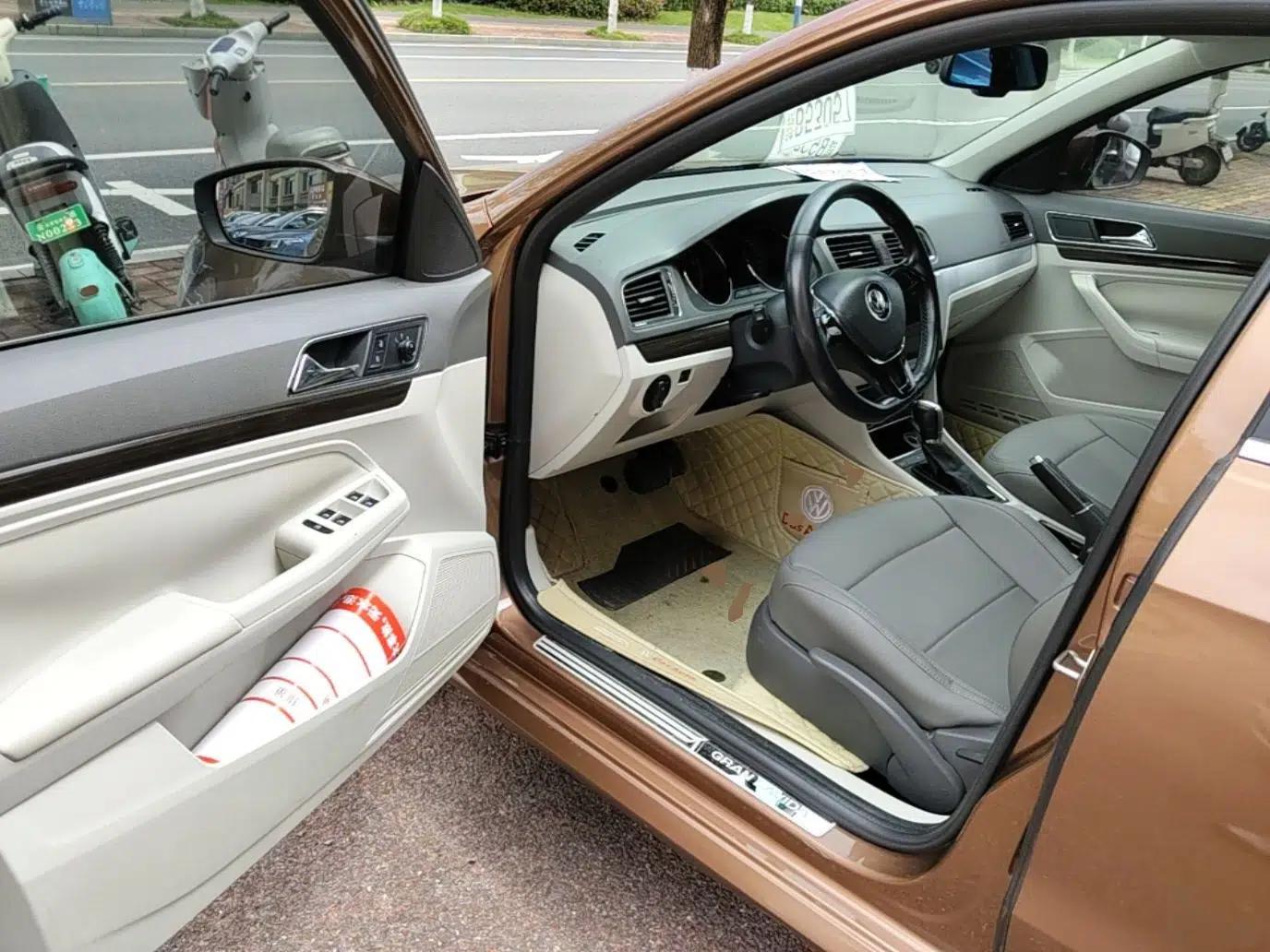 Volkswagen Gran Lavida 2015 230TSI DSG Comfort Edition — миниатюра 19