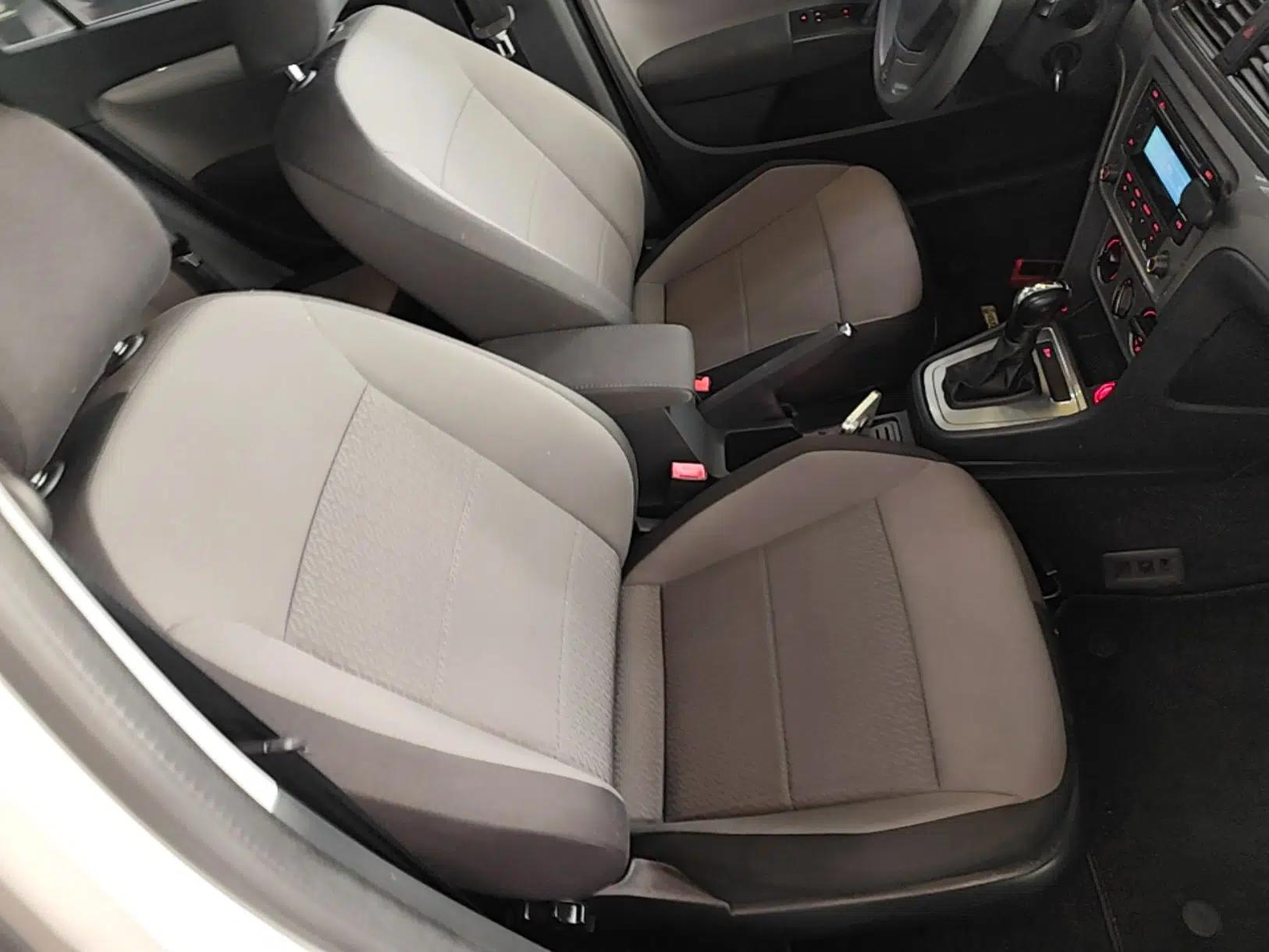 Volkswagen Gran Lavida 2013 1.6L Automatic Fashion Model — миниатюра 24
