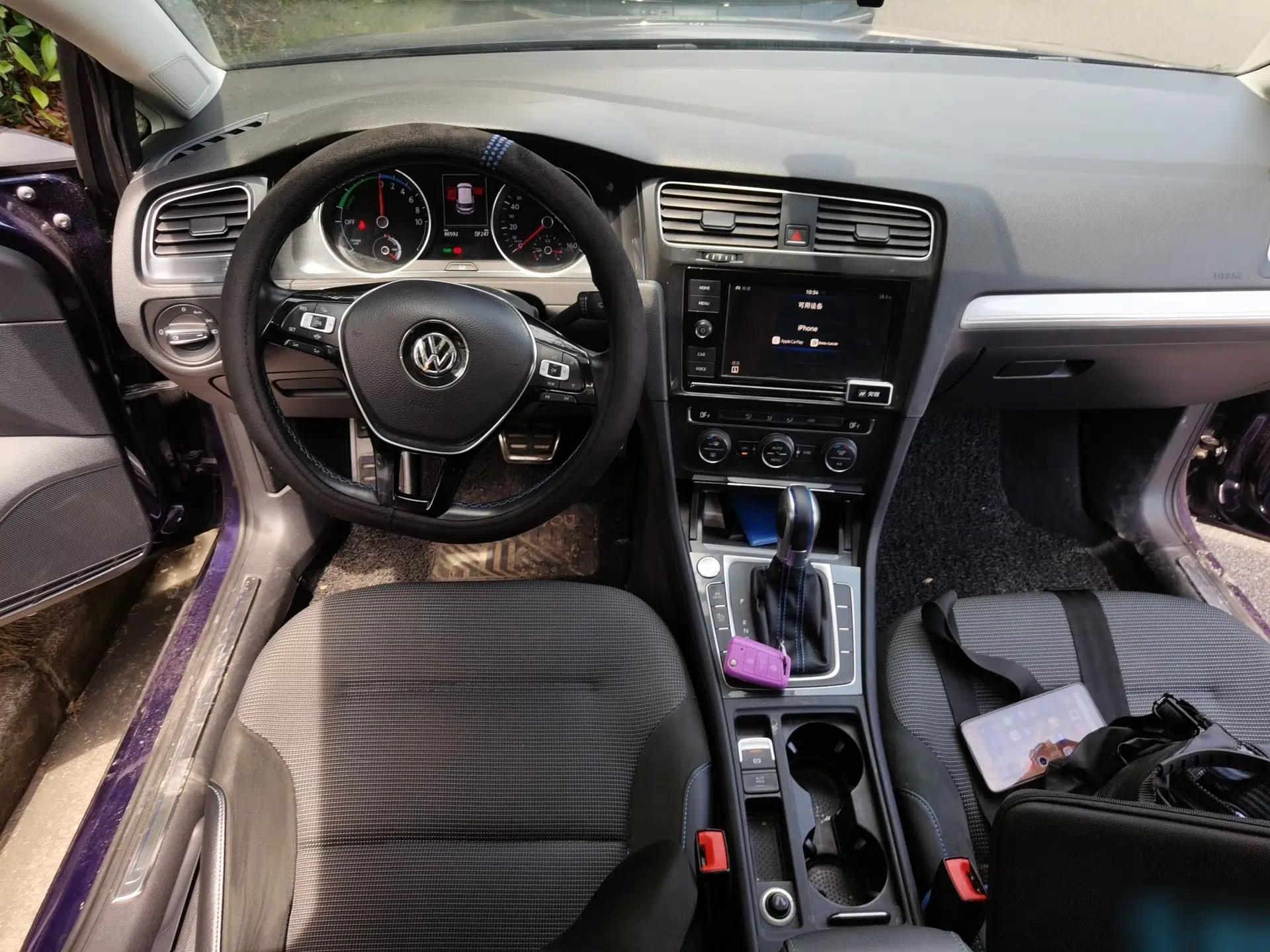 Volkswagen Golf Pure Electric 2020 Chari — миниатюра 10