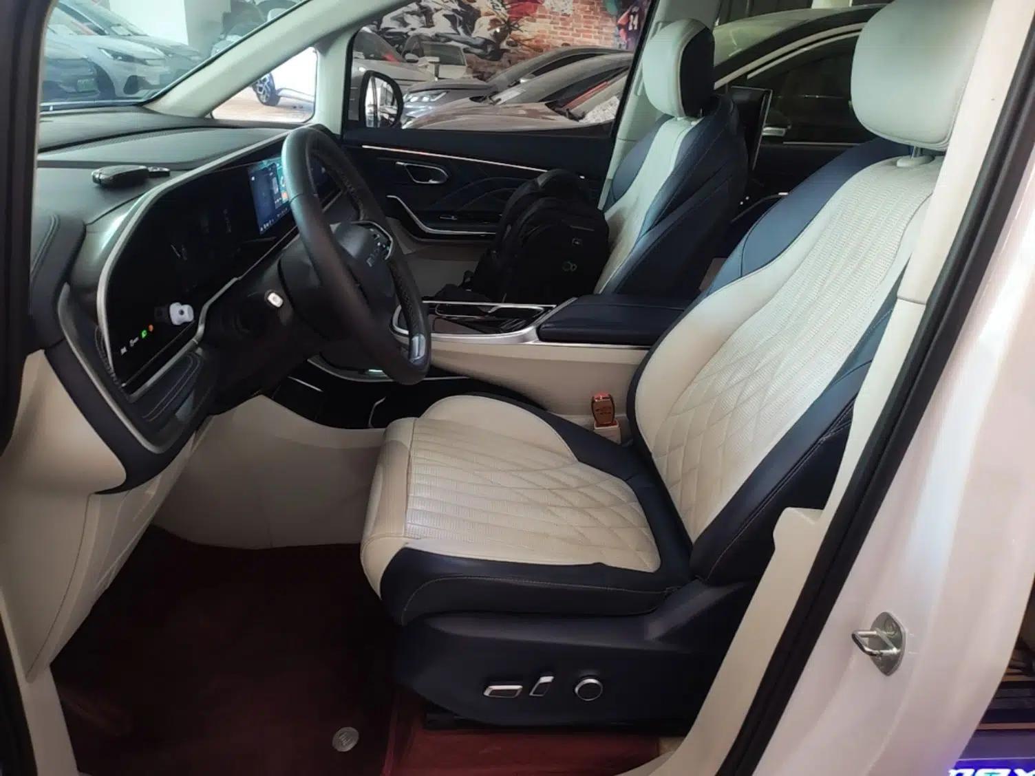 SAIC MAXUS Dajia 9 2022 Long-Range High-Mountain 7-Seater Version — миниатюра 17