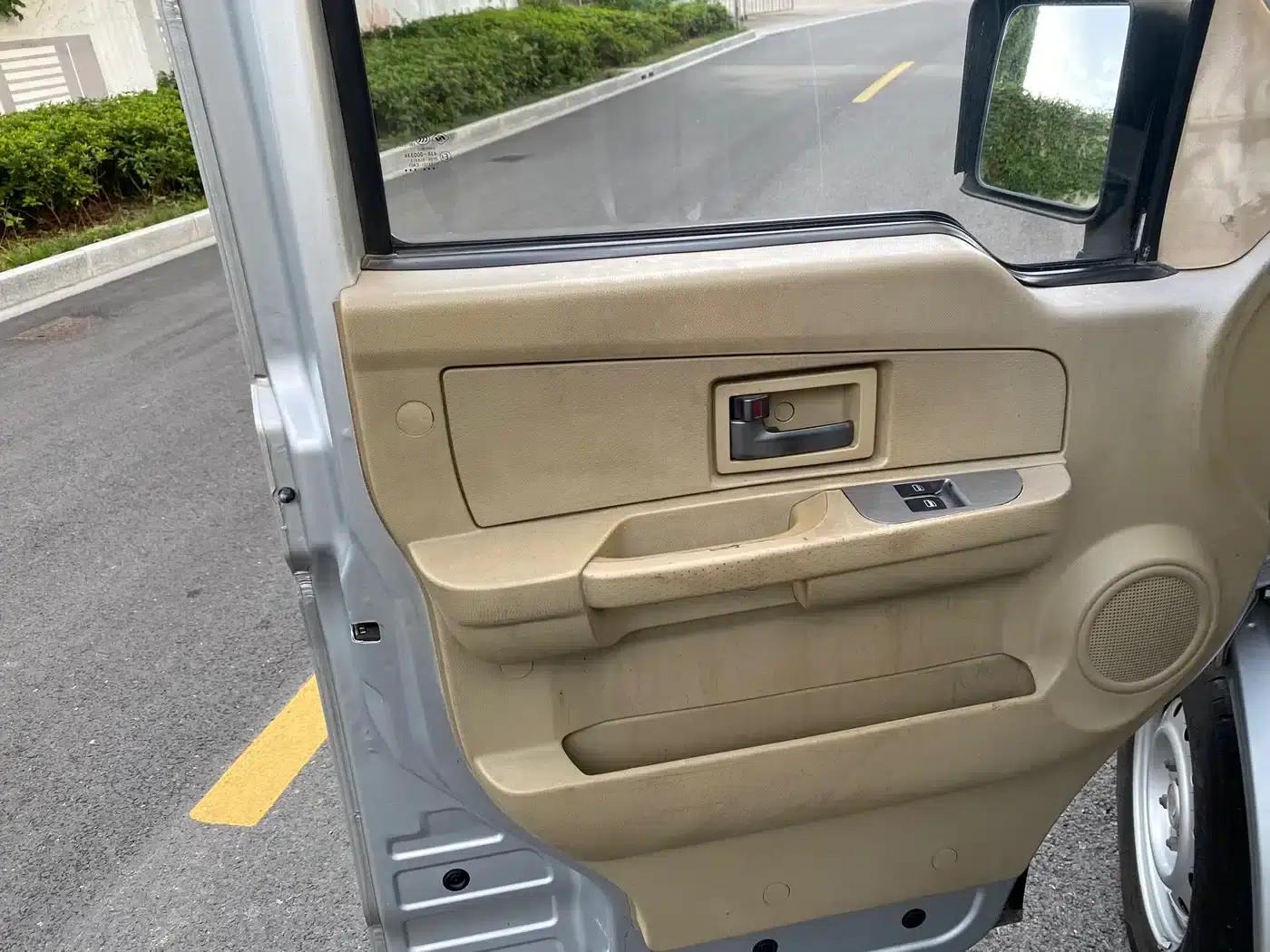Dongfeng Xiaokang C37 2015 Model 1.5L Classic II DK15-06 — миниатюра 10