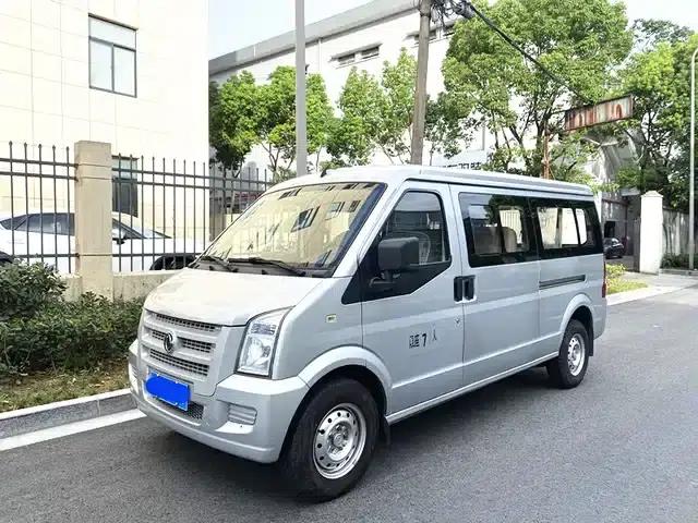 Dongfeng Xiaokang C37 2015 Model 1.5L Classic II DK15-06