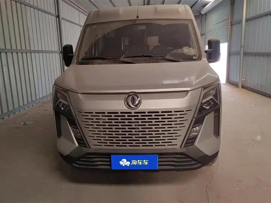Yufeng 2023 V9+ 2.0T Manual Front-Wheel Drive Multi-Functional Short Wheelbase Low Roof 5/6 Seat — миниатюра 2