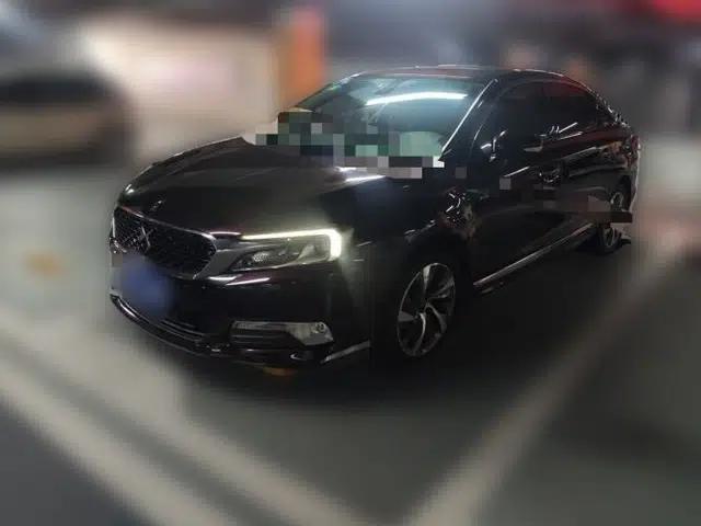 DS 5LS 2014 1.6T Luxury Edition THP160