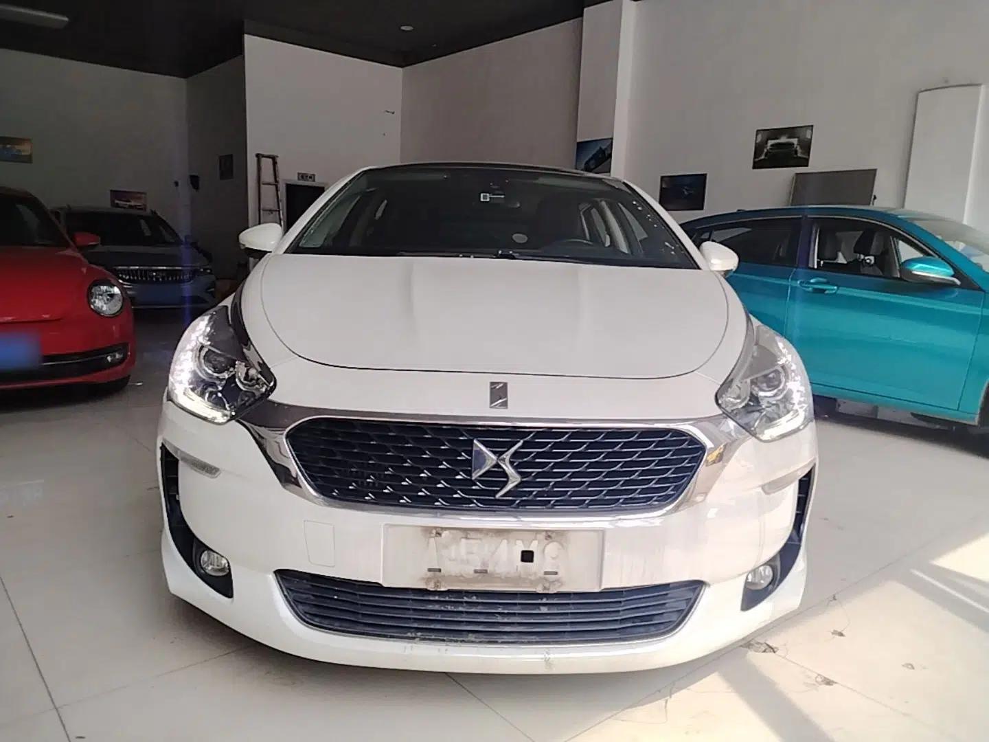 DS 5 2015 1.6T Elegant Edition THP160 — миниатюра 2