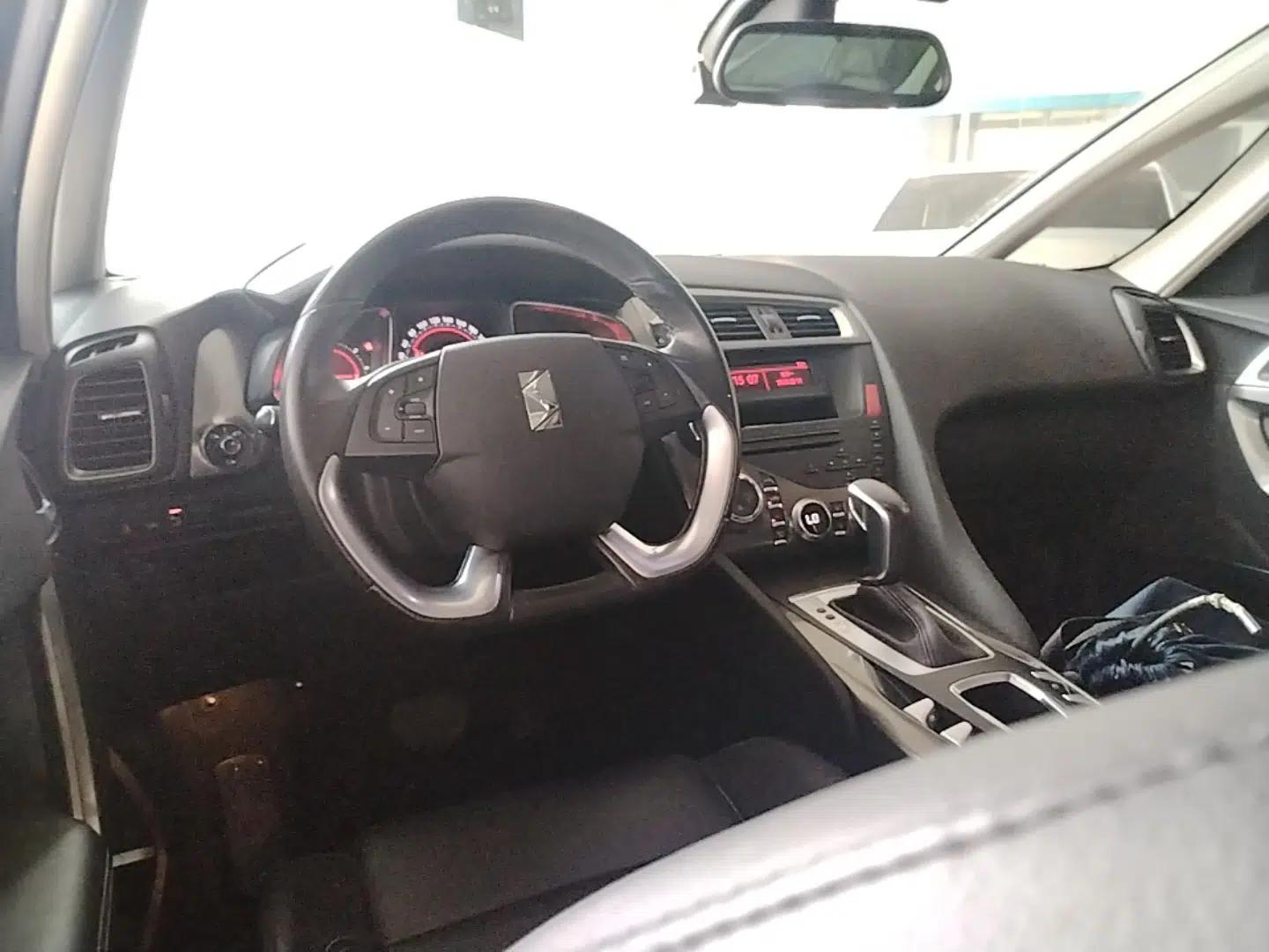 DS 5 2015 1.6T Elegant Edition THP160 — миниатюра 13
