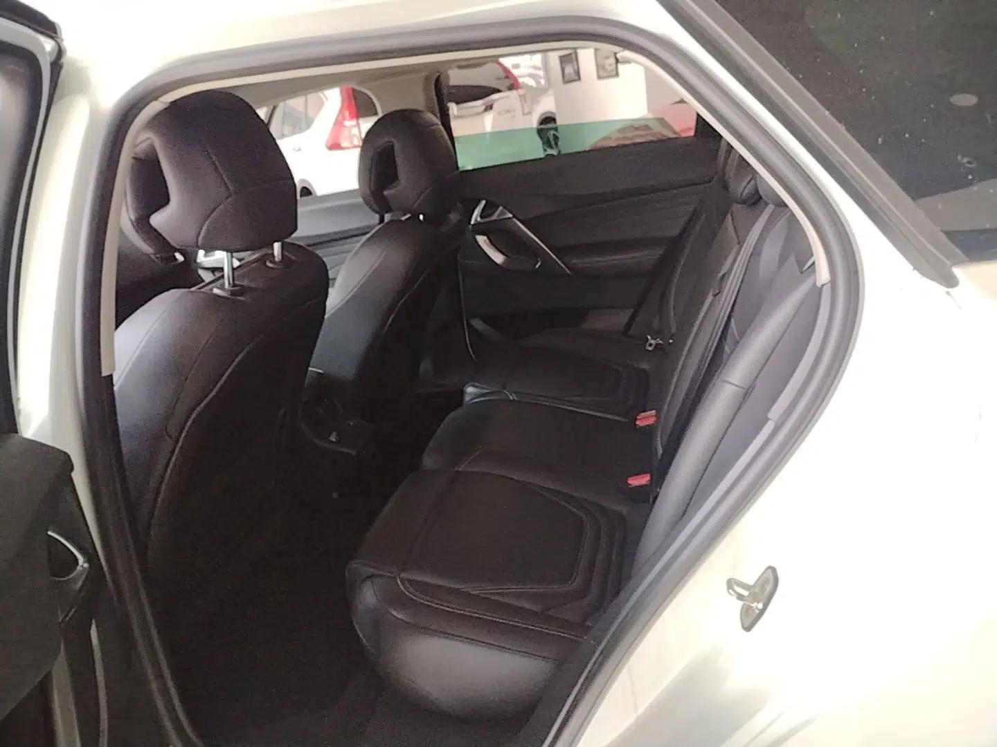 DS 5 2015 1.6T Elegant Edition THP160 — миниатюра 19