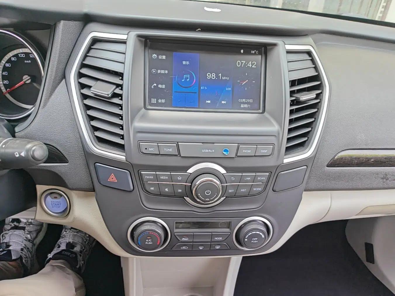 Dongfeng Aeolus A60 2016 1.5L Manual Luxury Version — миниатюра 16