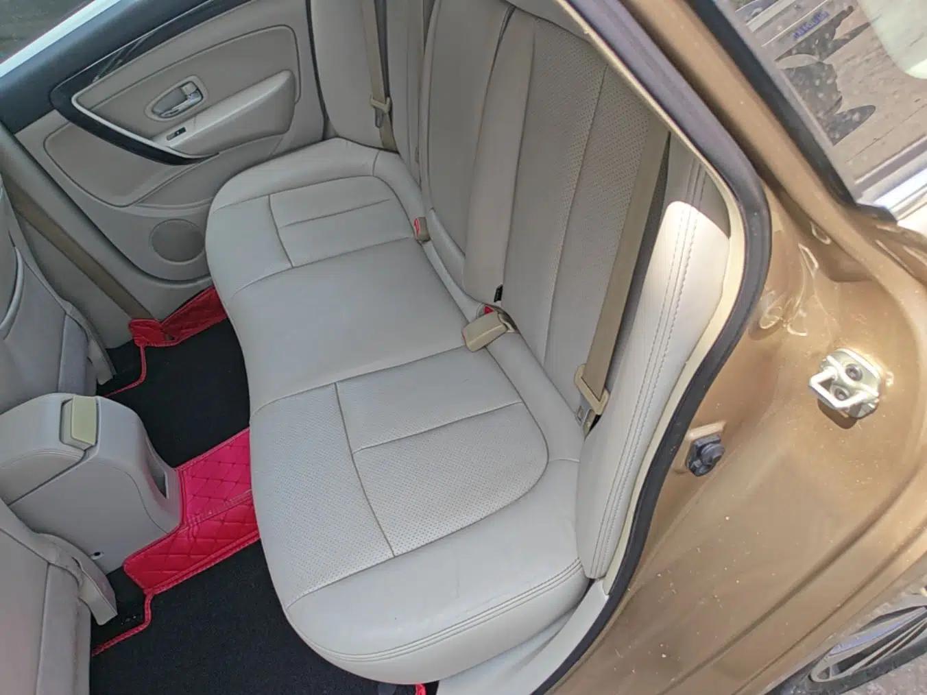 Dongfeng Aeolus A60 2016 1.5L Manual Luxury Version — миниатюра 20