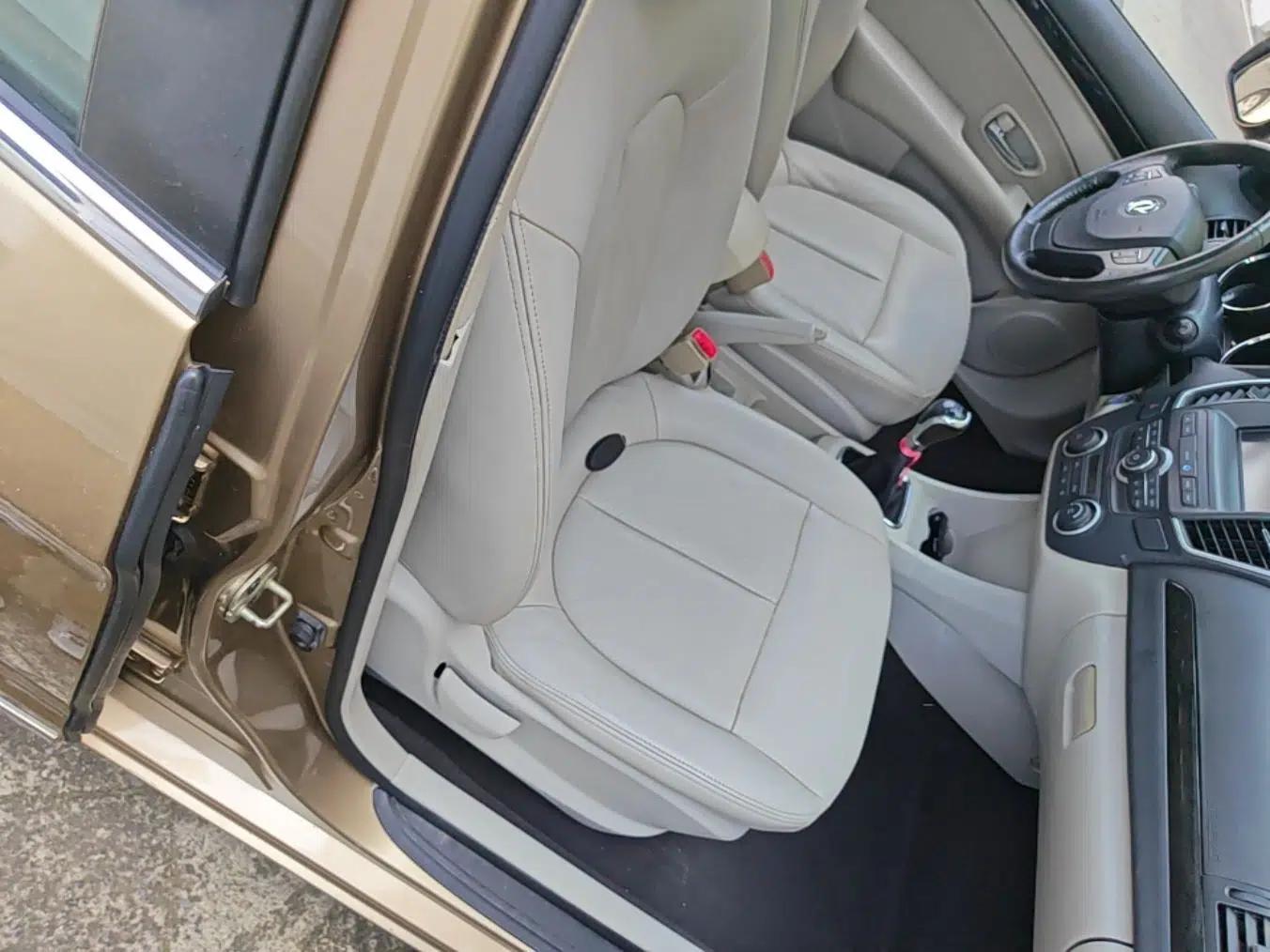 Dongfeng Aeolus A60 2016 1.5L Manual Luxury Version — миниатюра 23