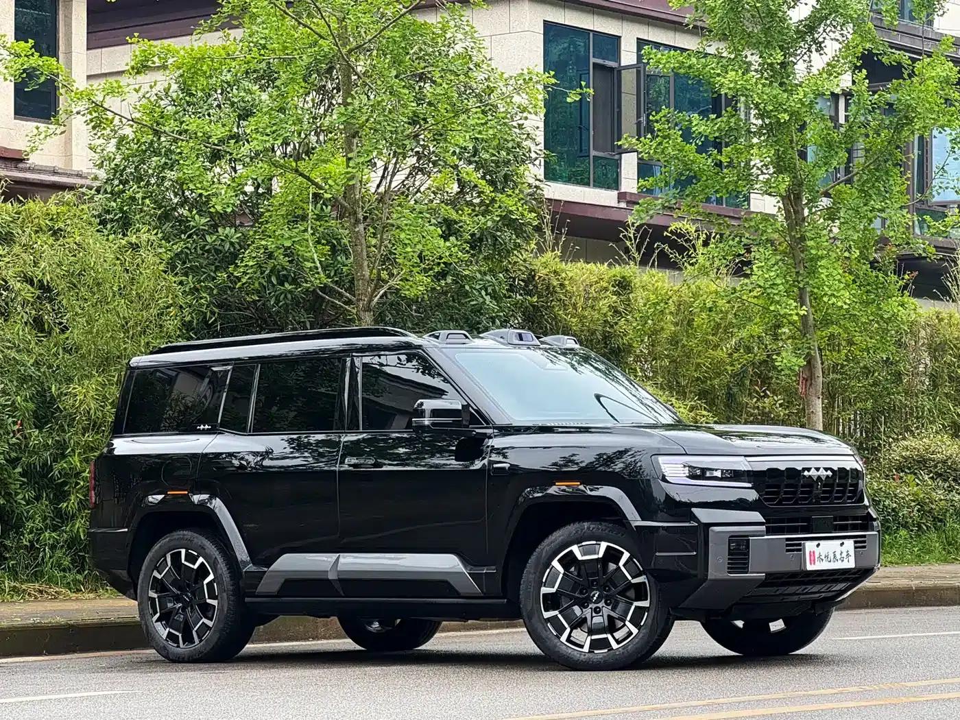 Leopard 8 2025 Smart & Brave Flagship Edition 7-Seater — миниатюра 3
