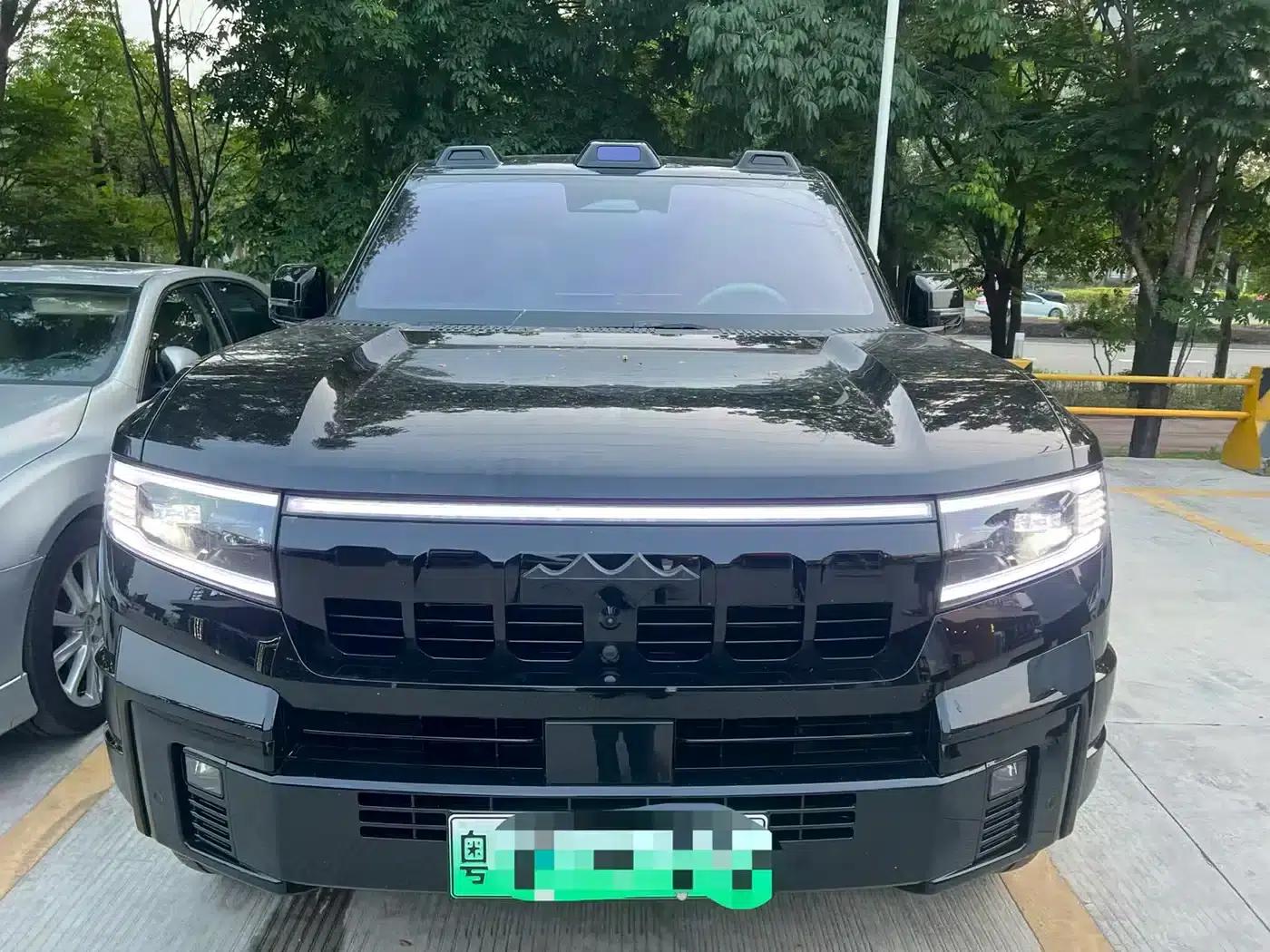 Leopard 8 2025 Smart & Brave Flagship Edition 5-seater — миниатюра 2