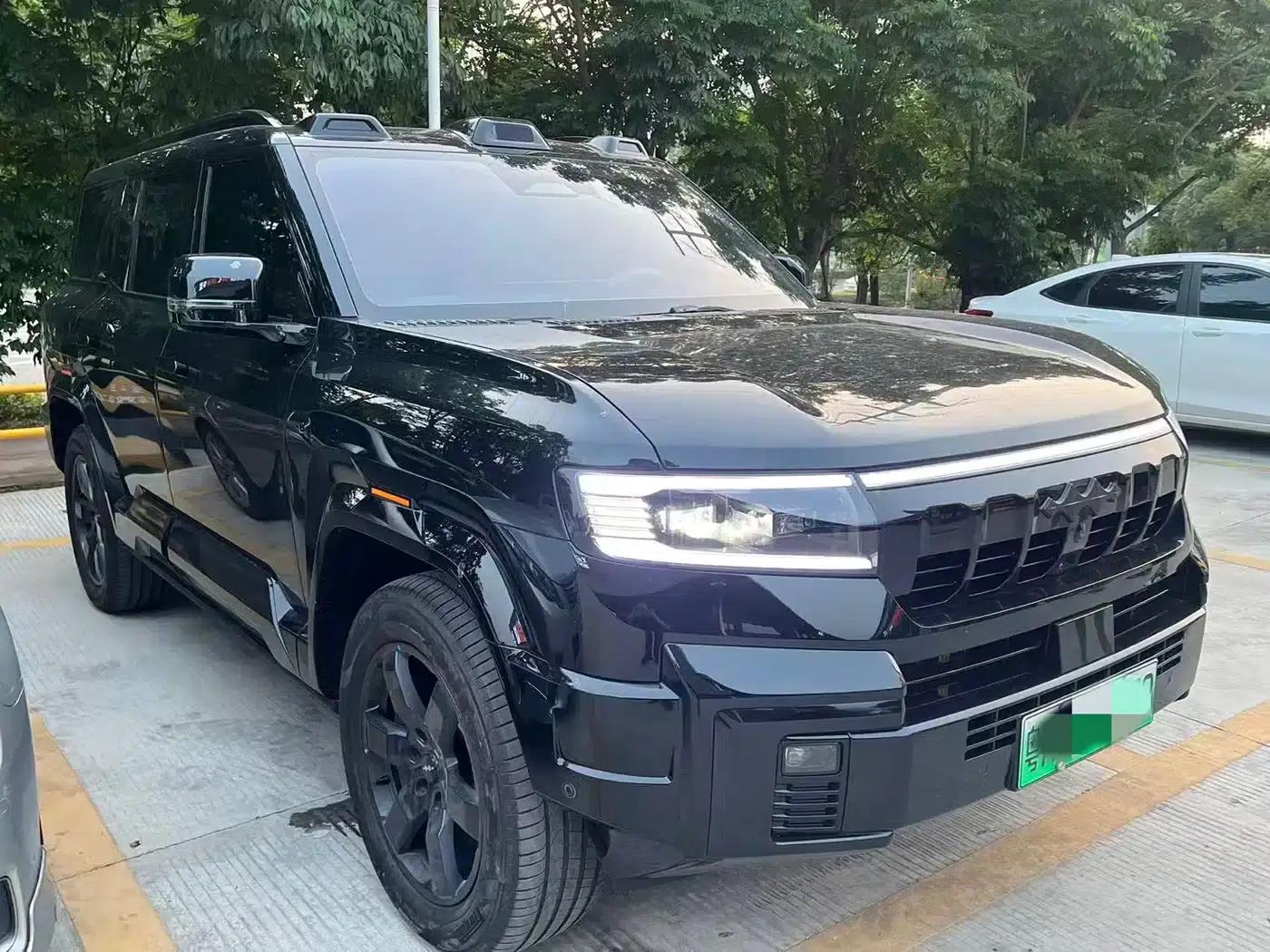 Leopard 8 2025 Smart & Brave Flagship Edition 5-seater — миниатюра 3