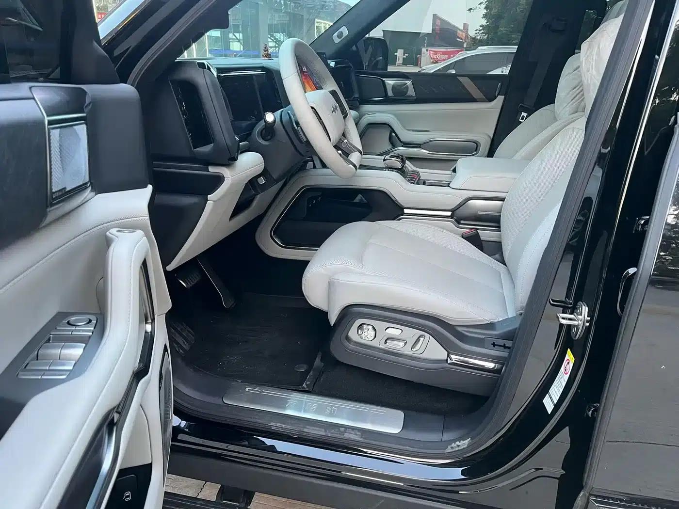 Leopard 8 2025 Smart & Brave Flagship Edition 5-seater — миниатюра 7
