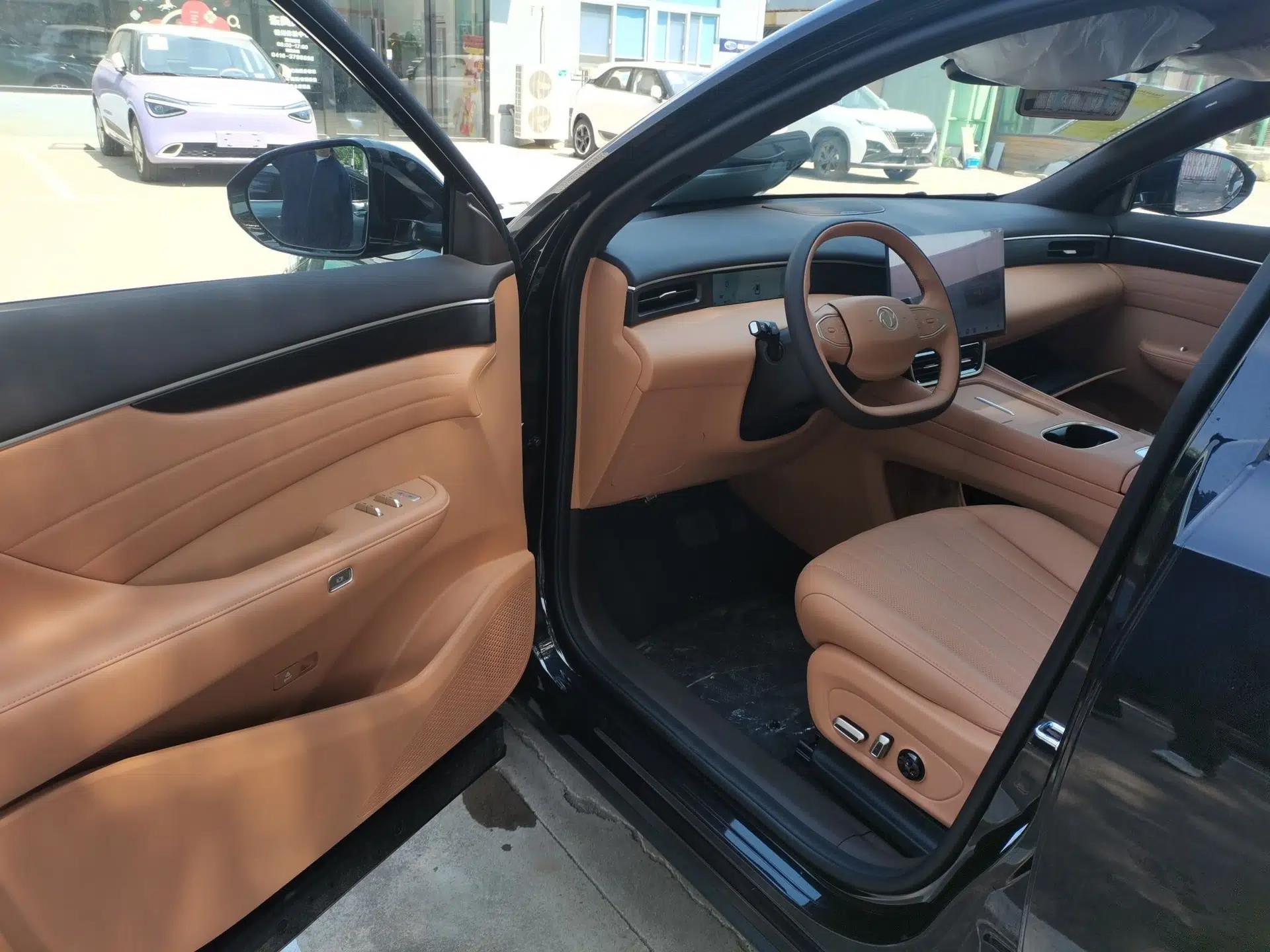 Dongfeng Aeolus L8 2025 Model 185KM Dream Edition — миниатюра 17