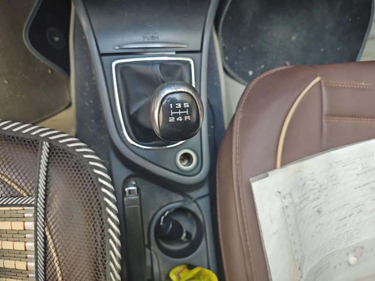 Dongfeng Aeolus H30 2014 CROSS 1.5L Manual Smart Drive Gratitude Edition — миниатюра 15