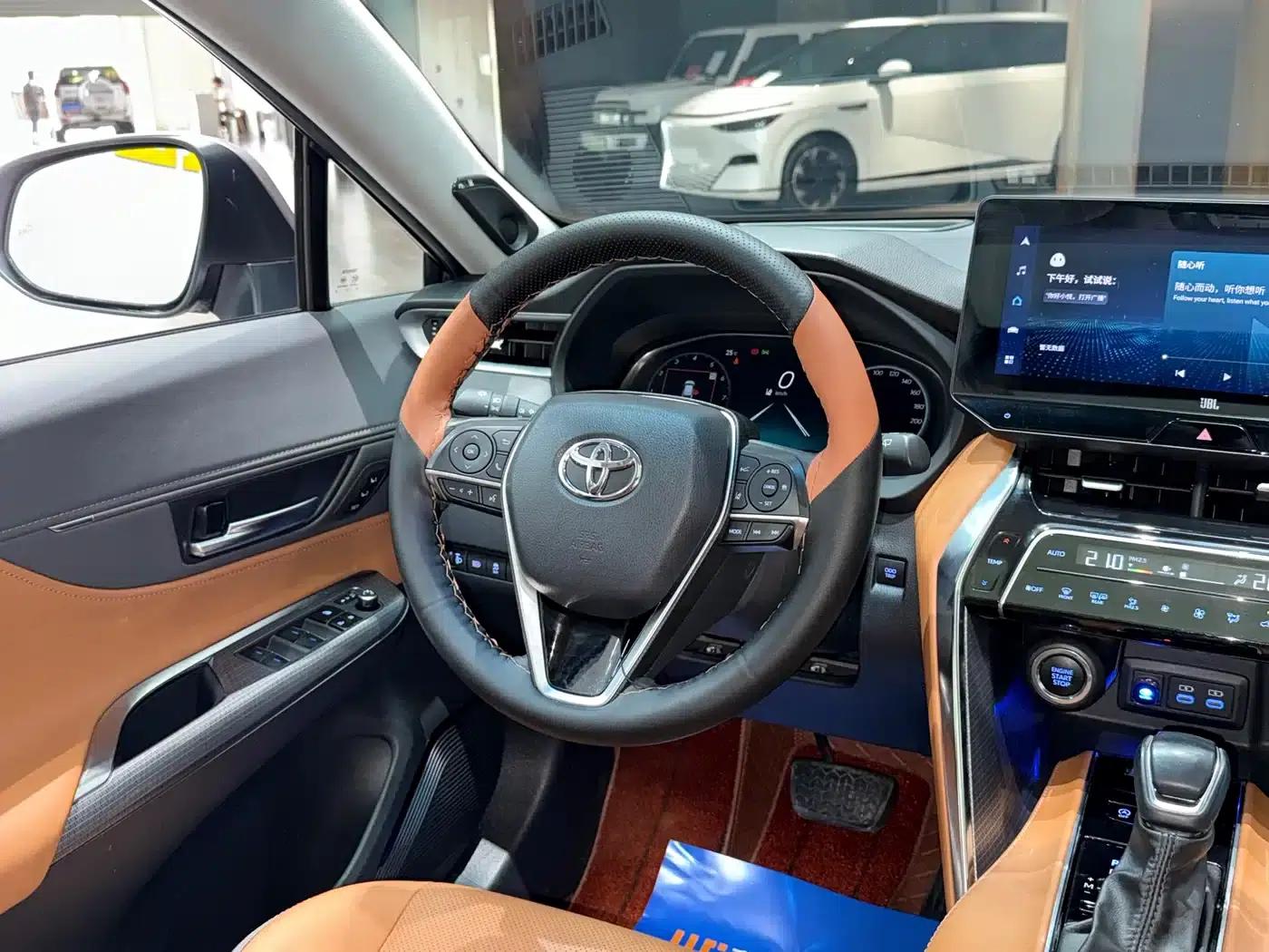 Venza 2022 2.0L CVT 4WD Supreme Edition — миниатюра 12