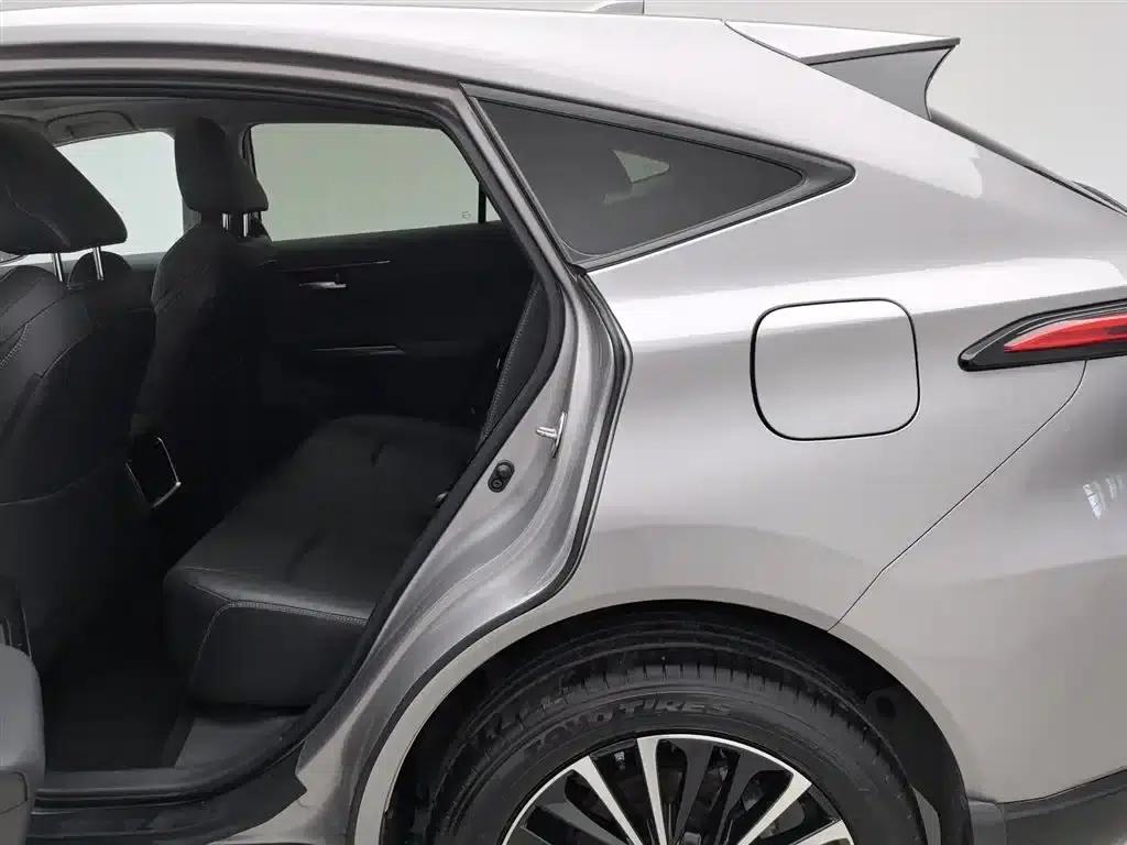 Venza 2022 2.0L CVT 4WD Supreme Edition — миниатюра 15