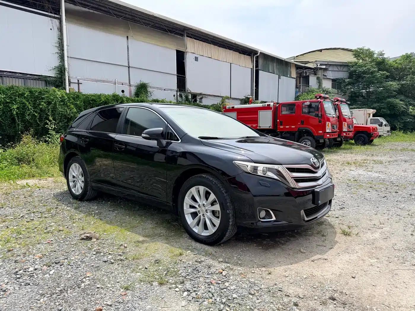 Imported 2013 Venza 2.7L 2WD Luxury Edition — миниатюра 3