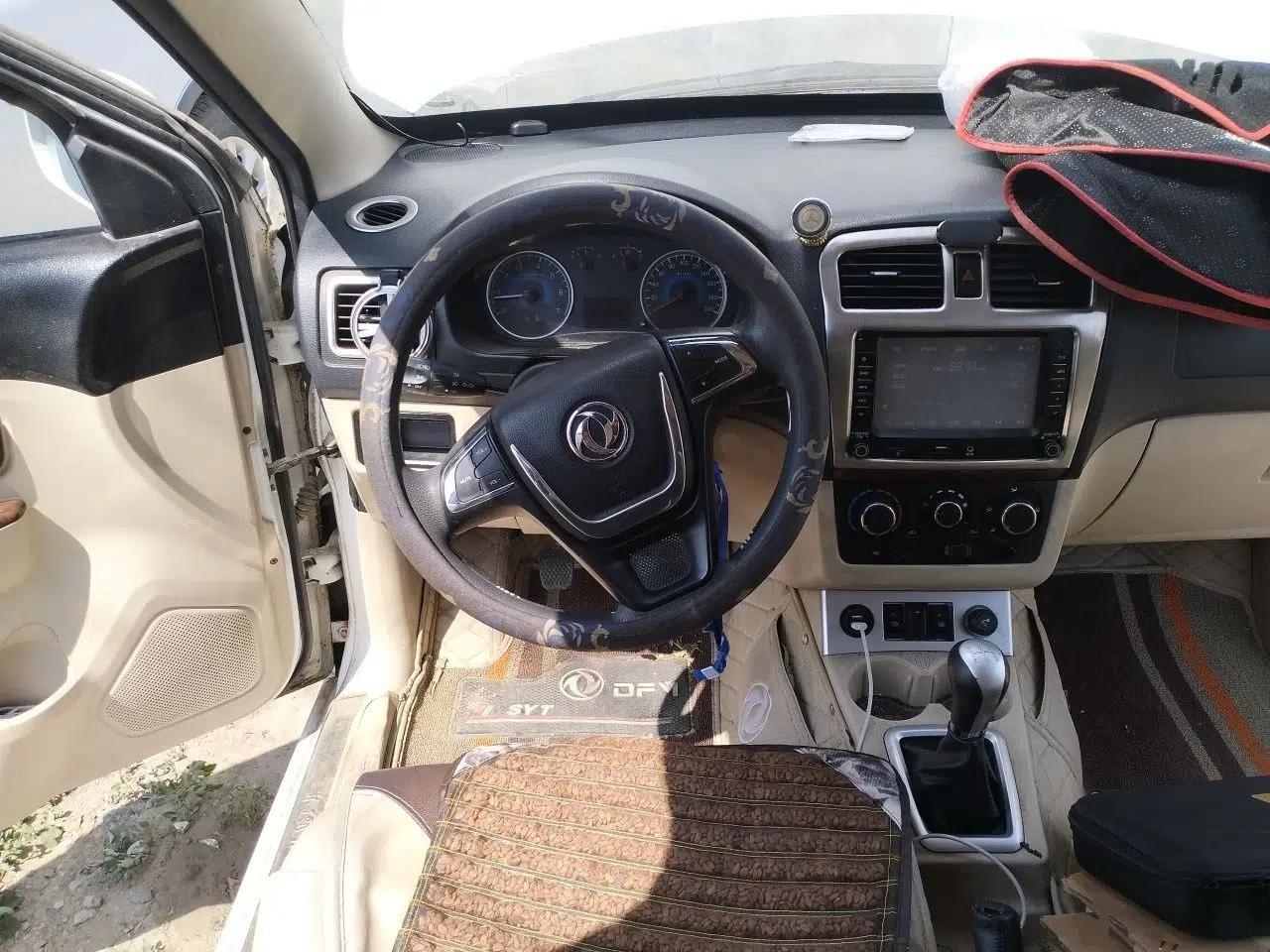 Dongfeng Fengon 330 2014 1.5L Manual Comfort Version DK15-02 — миниатюра 11