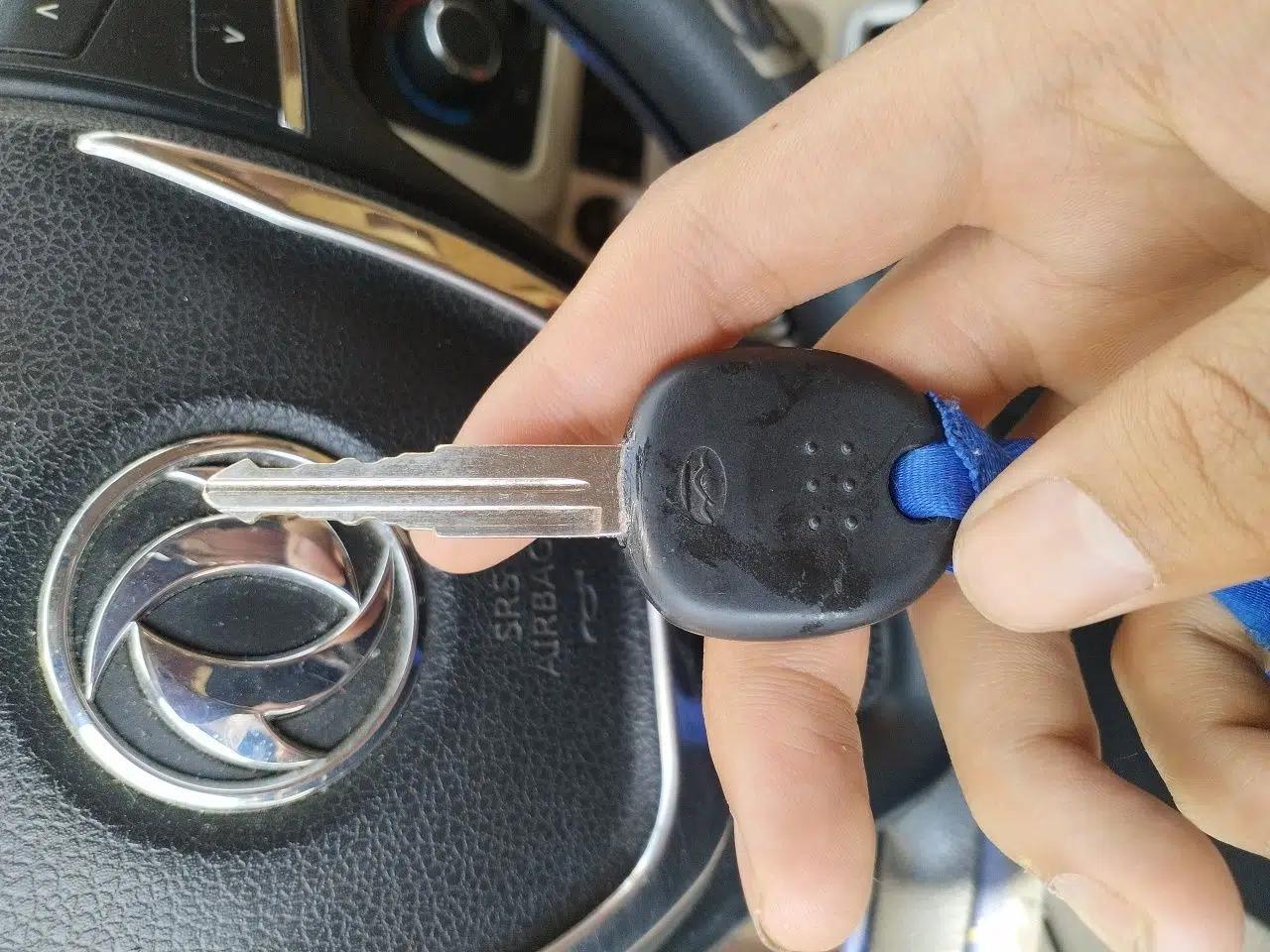 Dongfeng Fengon 330 2014 1.5L Manual Comfort Version DK15-02 — миниатюра 9