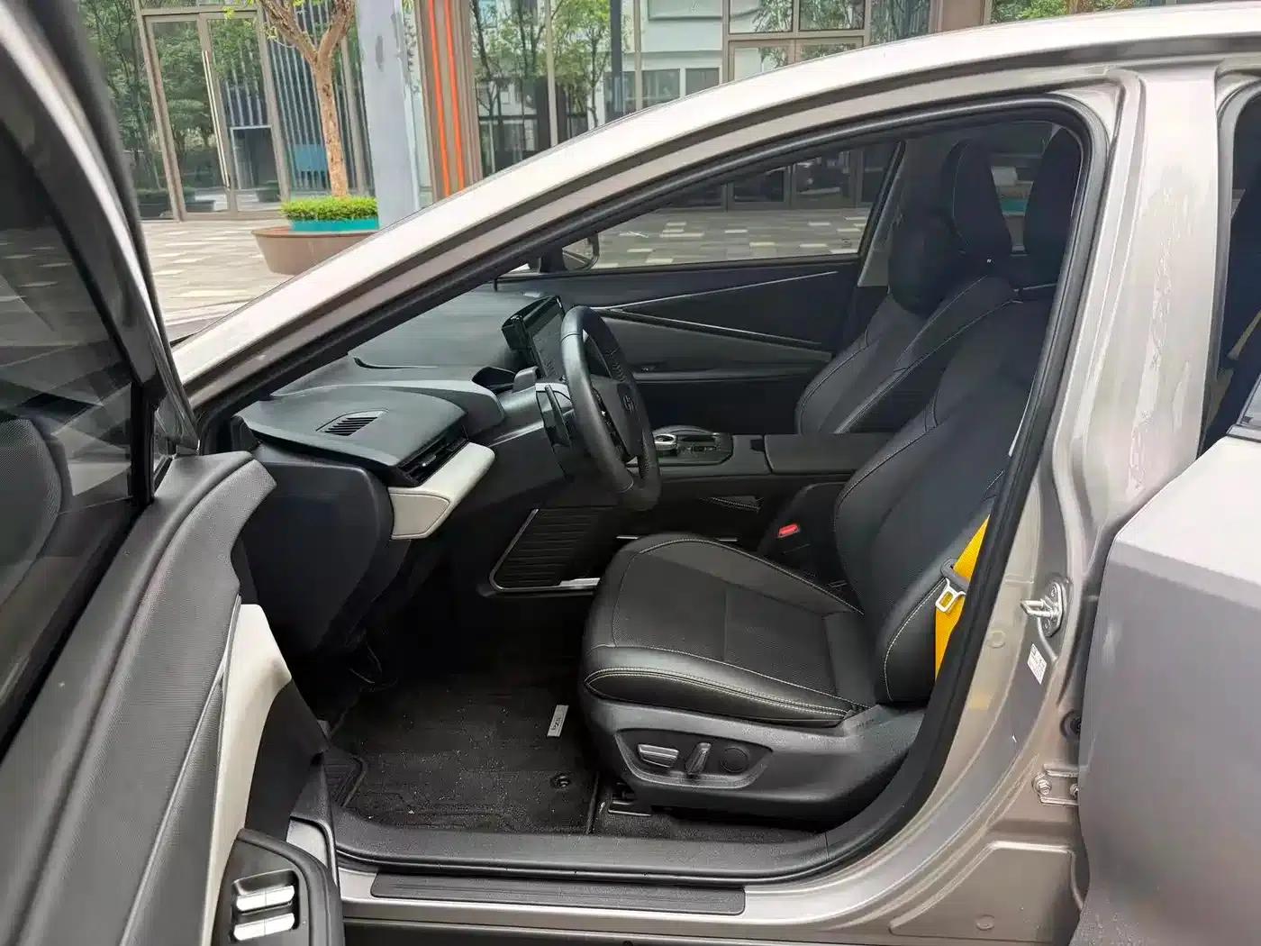 Toyota BZ5 2025 550 PRO — миниатюра 4