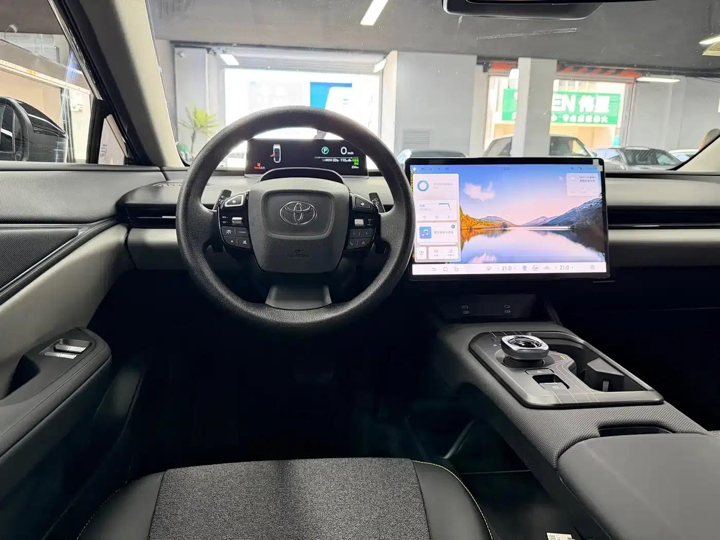 Toyota BZ5 2025 550 JOY — миниатюра 7