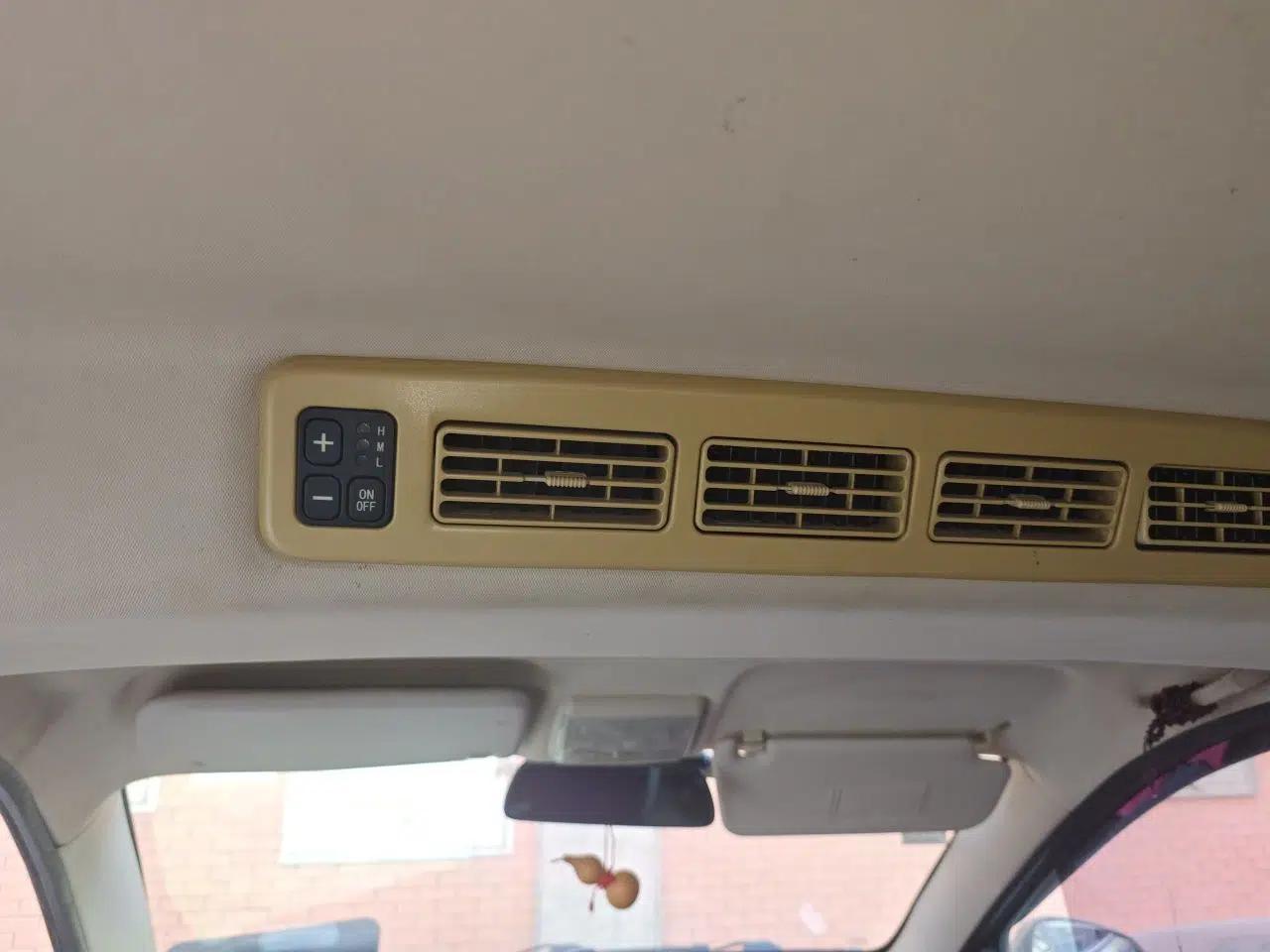 Dongfeng Fengon 350 2014 1.5L Manual Base Version — миниатюра 19