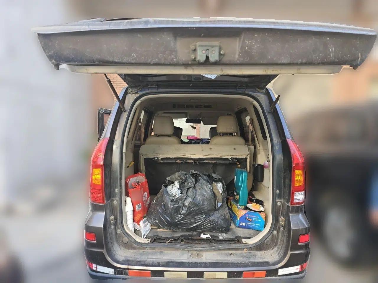 Dongfeng Fengon 350 2014 1.5L Manual Base Version — миниатюра 20